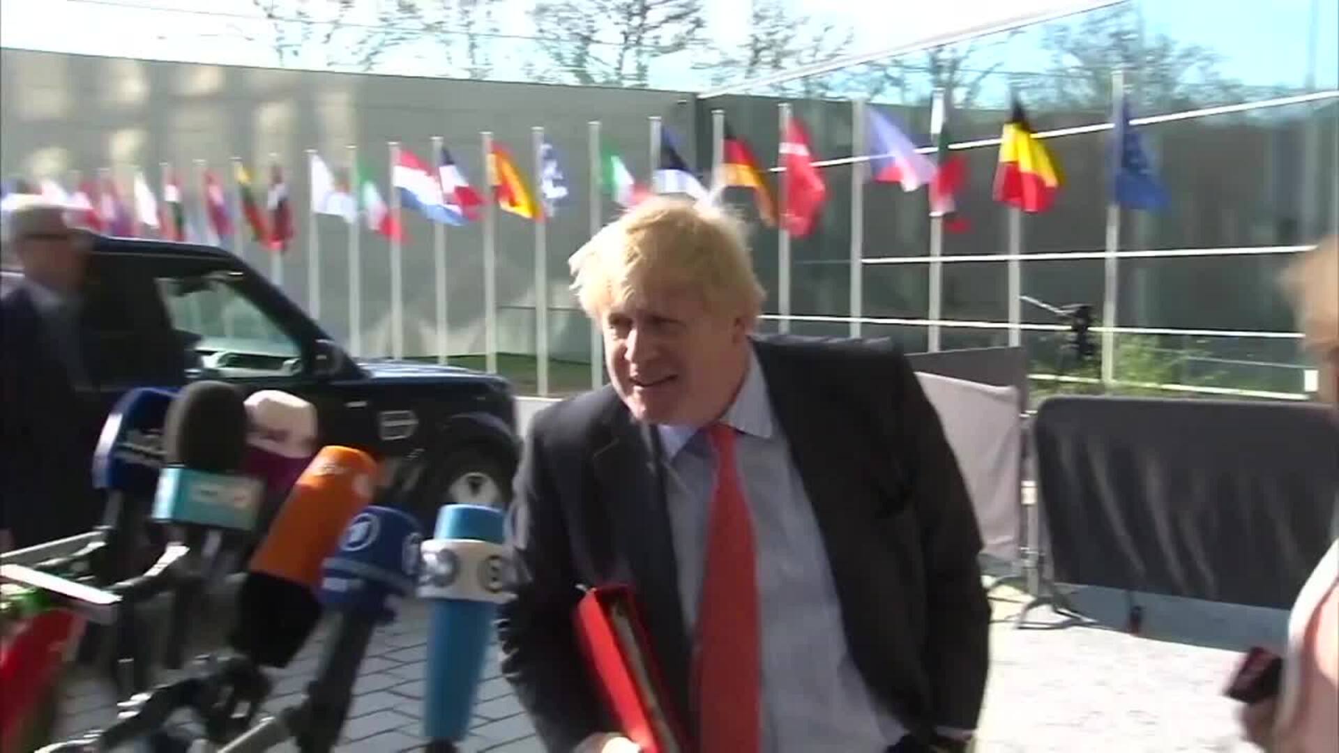 Tusk comienza la cumbre del G7 con reprimendas a EEUU