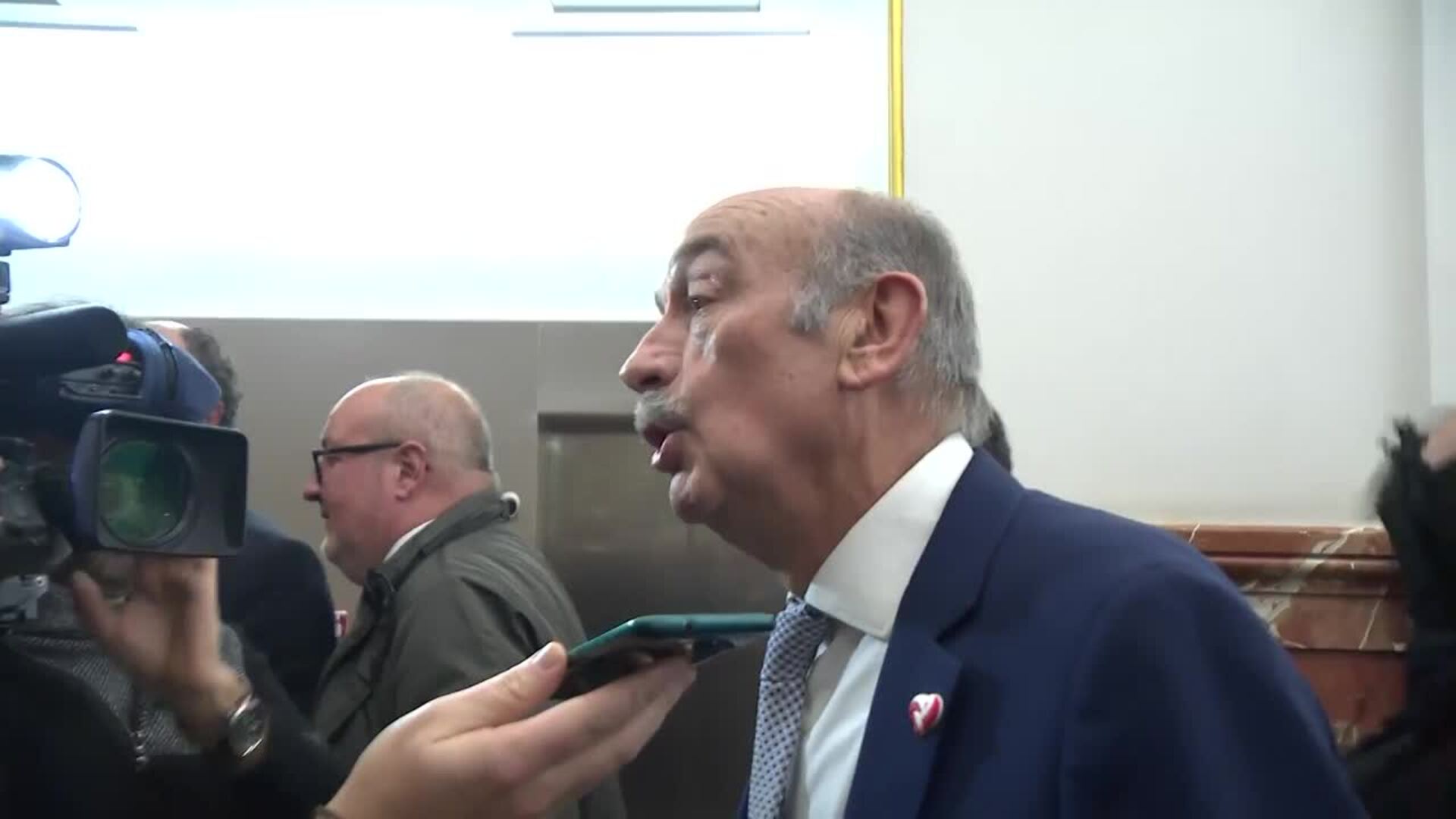 Mazón (PRC) no se plantea cambiar el sentido de su voto