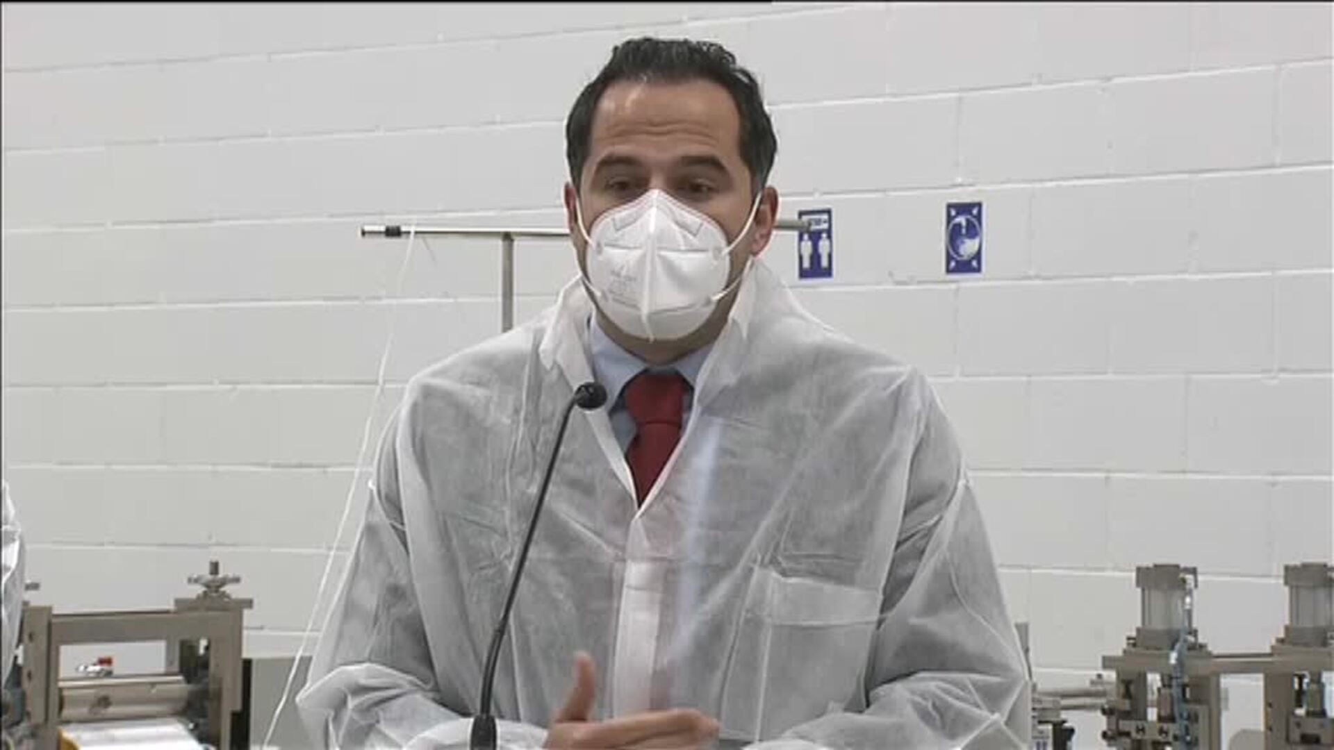 Aguado pide al Gobierno que baje el IVA de las mascarillas FFP2