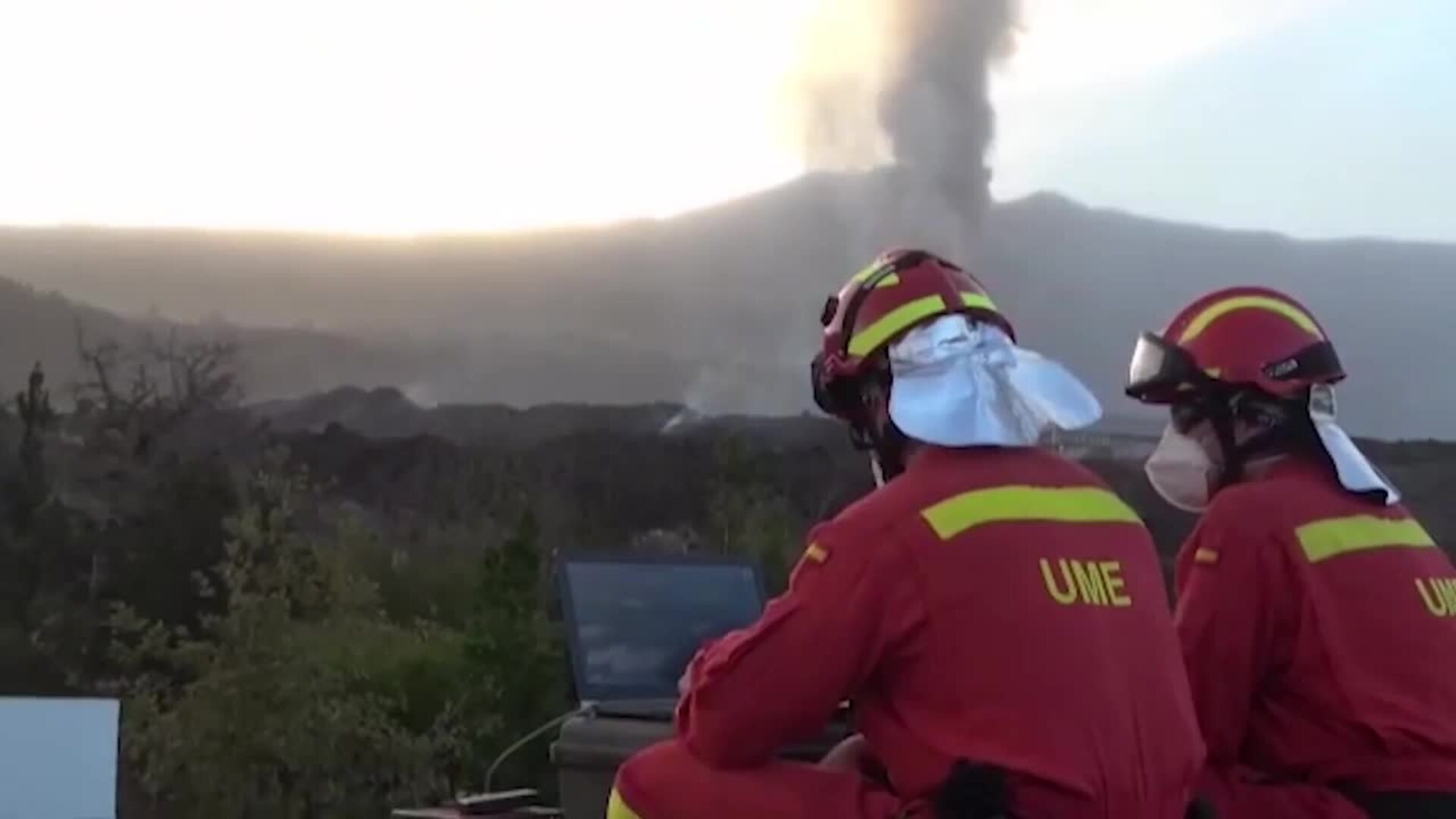La UME continúa trabajando en La Palma con la ayuda de drones