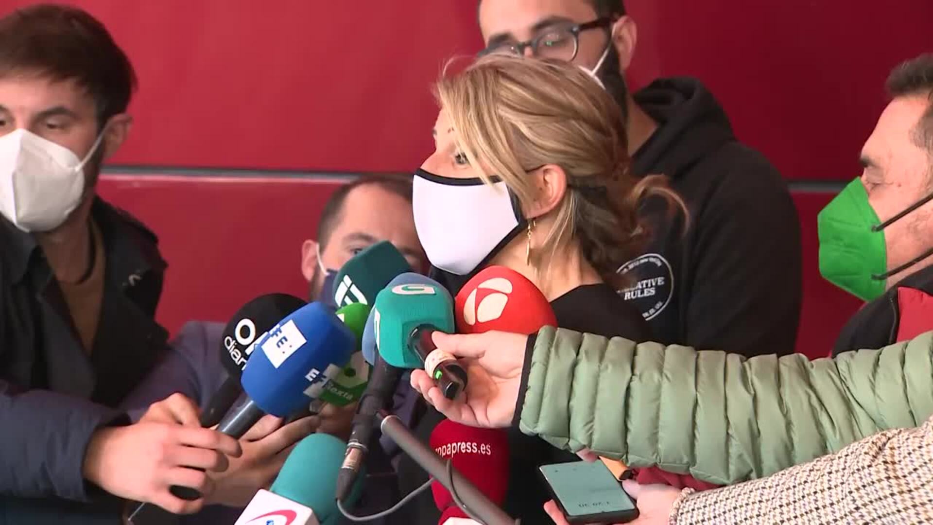 Díaz convocará &quot;estos días&quot; la mesa de negociación para subir el SMI