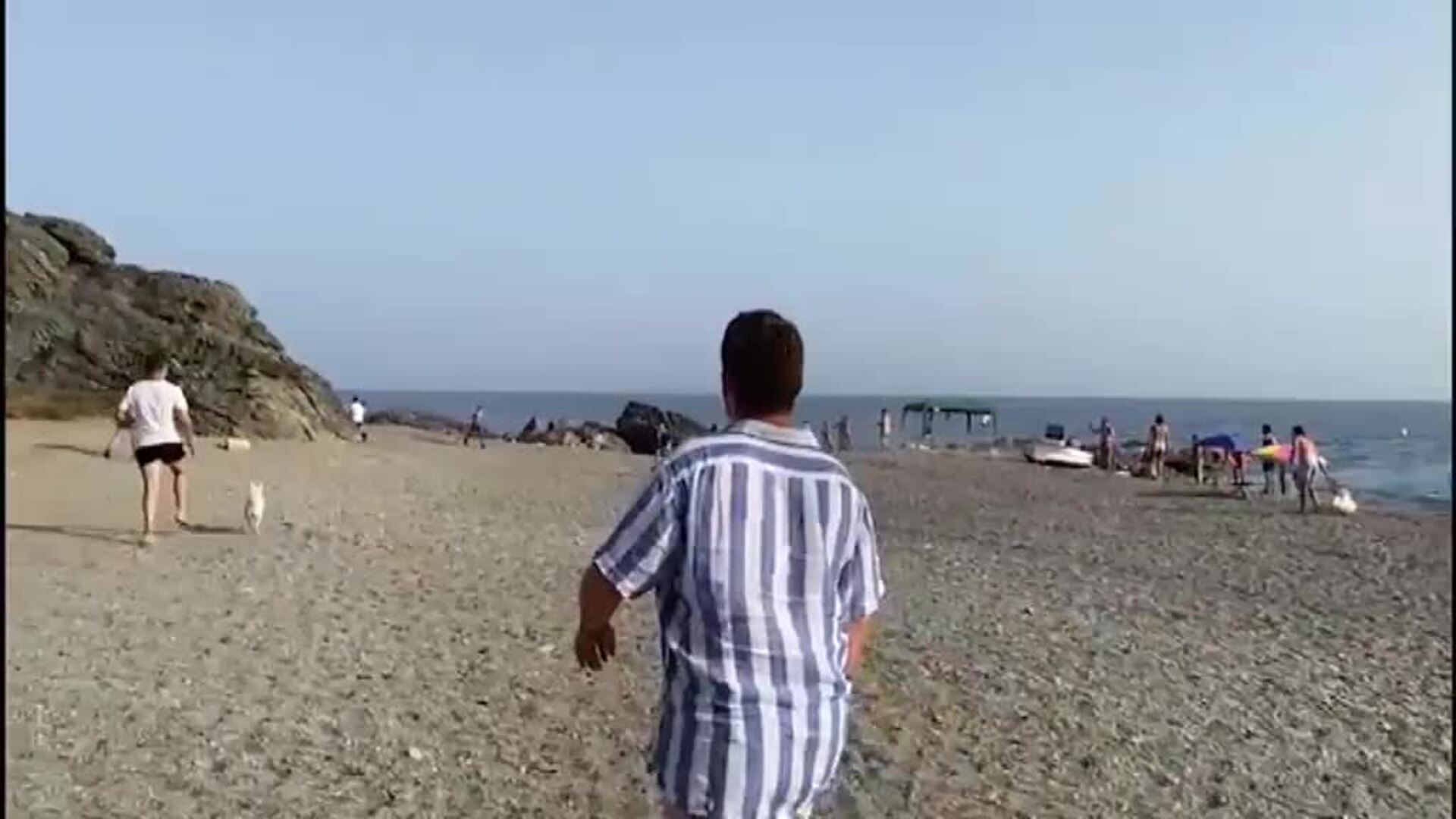 Los bañistas de una playa granadina capturan a unos narcos