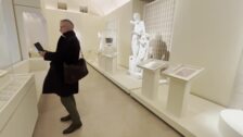 Inauguran la exhibición "El olimpismo, una invención moderna, un legado antiguo" en el Louvre
