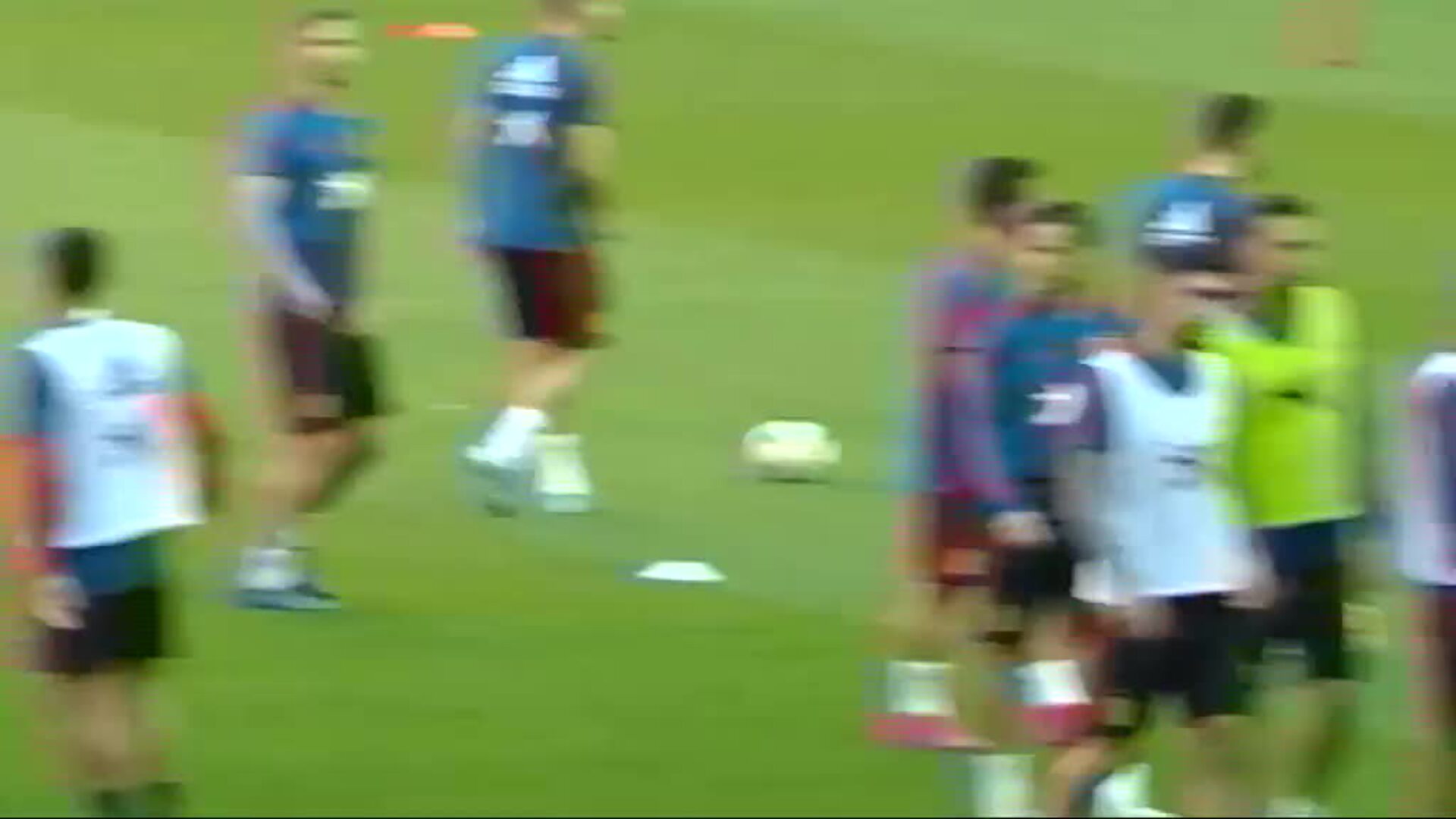 La selección afina la maquinaria en El Molinón antes del choque con Islas Feroe