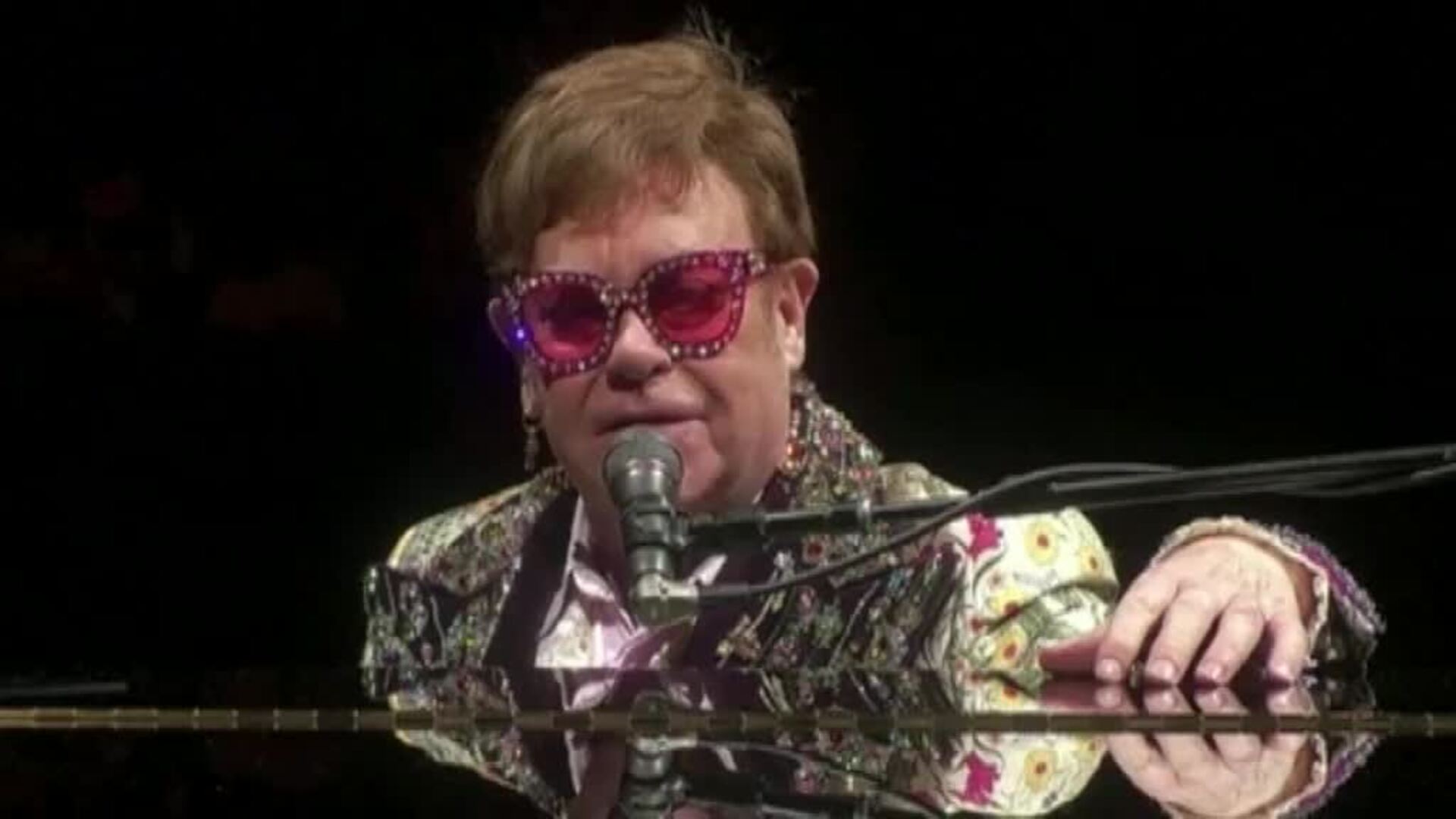 Elton John retoma su gira de despedida tras el parón por la pandemia