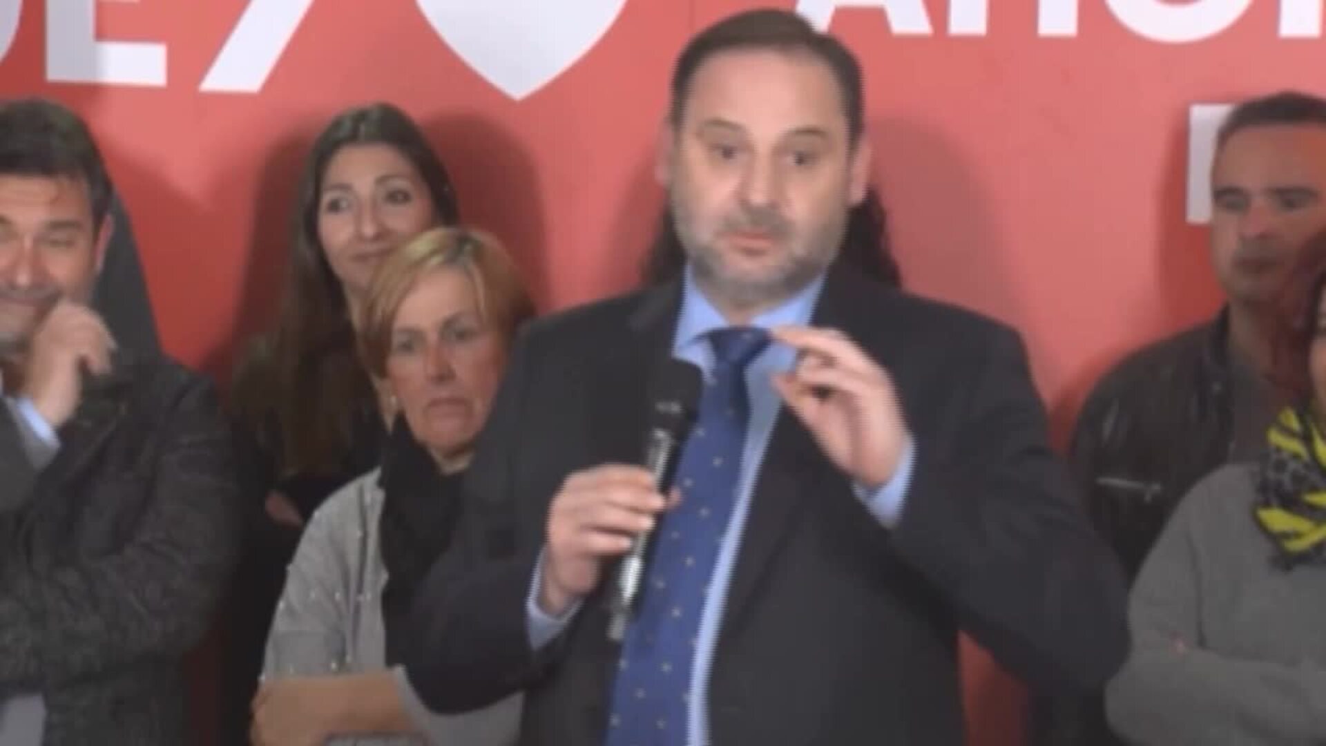 Ábalos resta importancia al tema de reuniones con ministros de Maduro