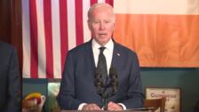 Biden conmemora el 25 aniversario del Acuerdo de Viernes Santo alentando a los políticos norirlandesas a reinstaurar la autonomía