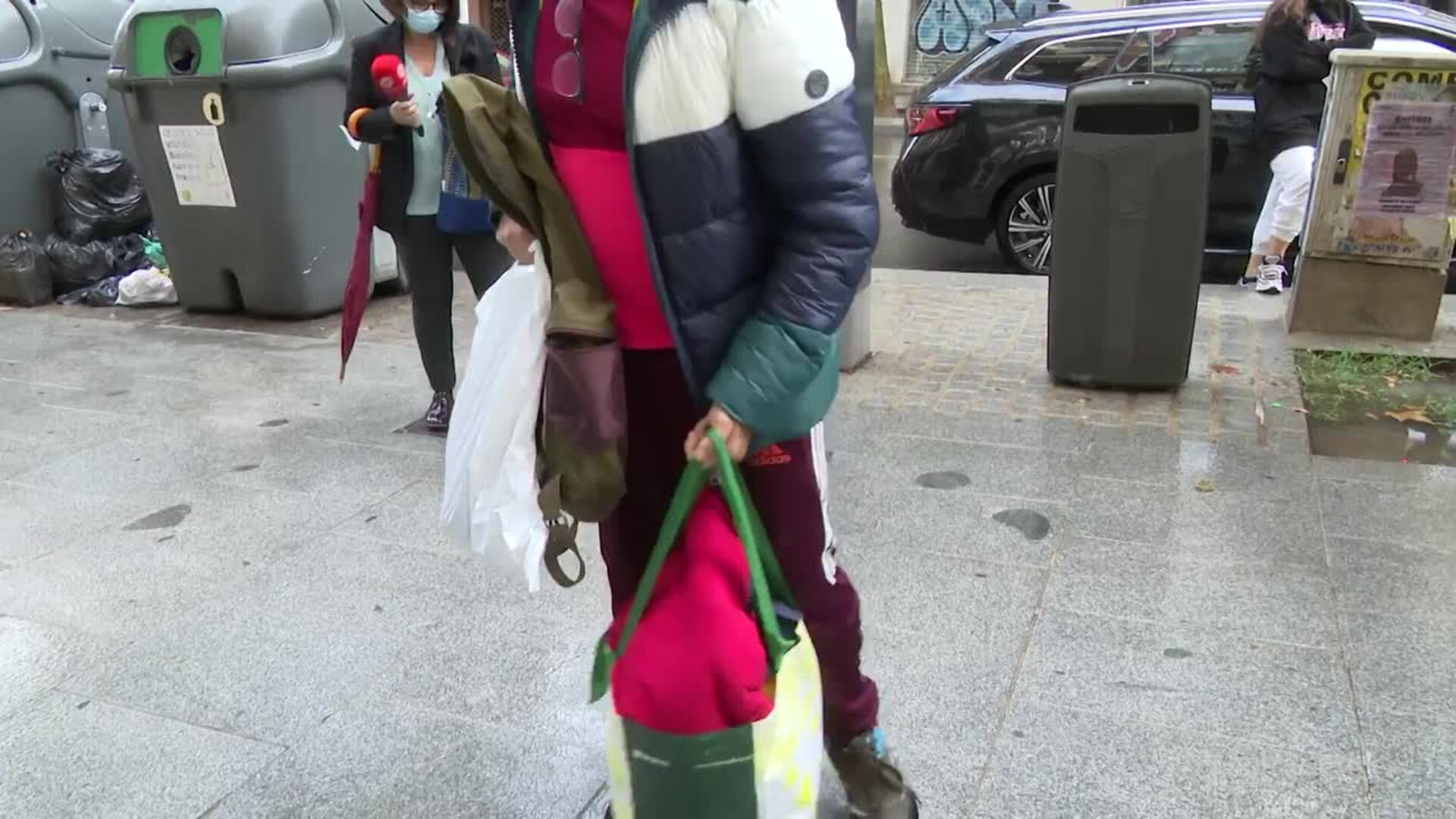 Voluntarios se organizan en Madrid para ayudar a La Palma