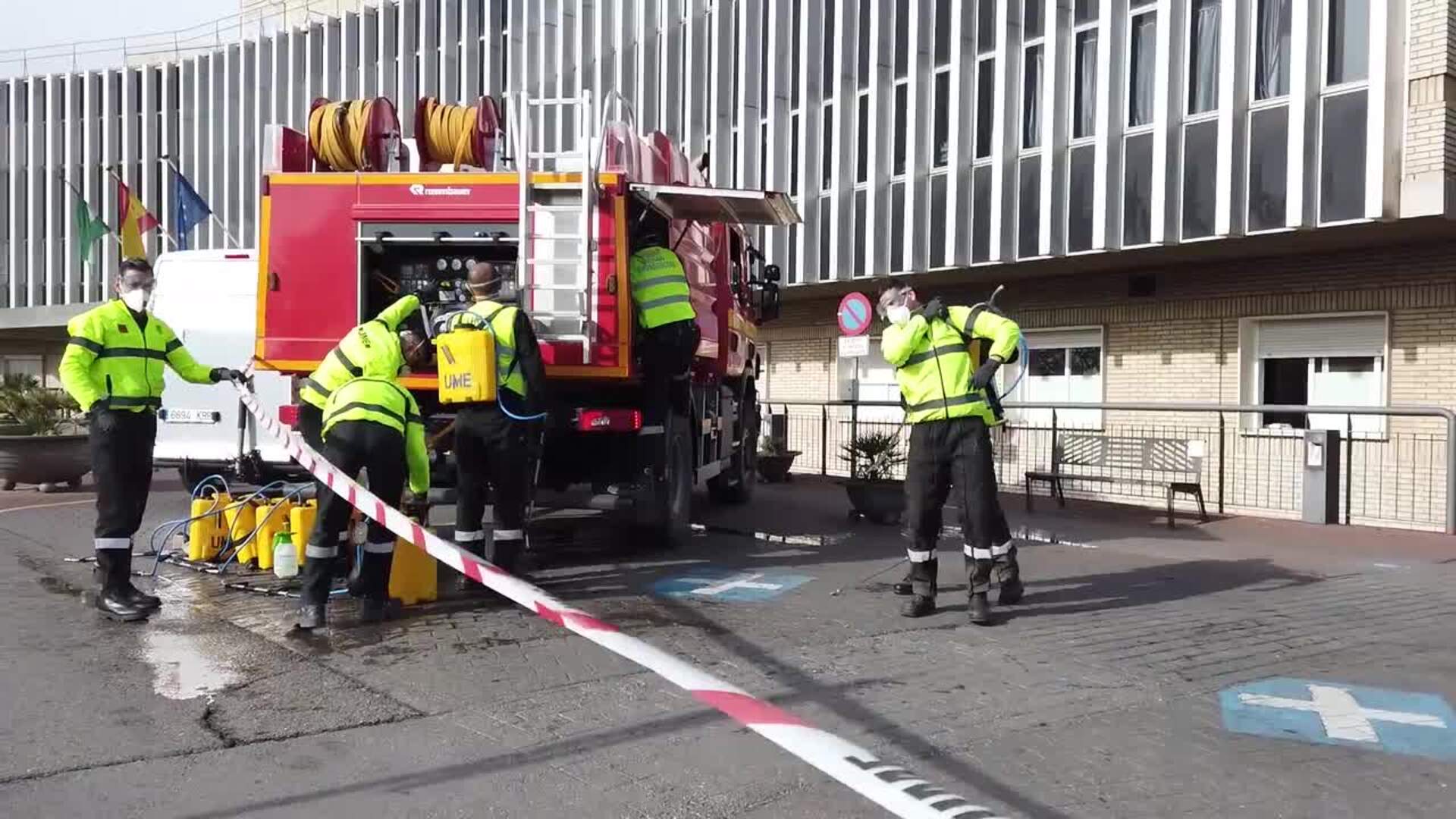 España alcanza un máximo de muertes diarias con 838 fallecidos