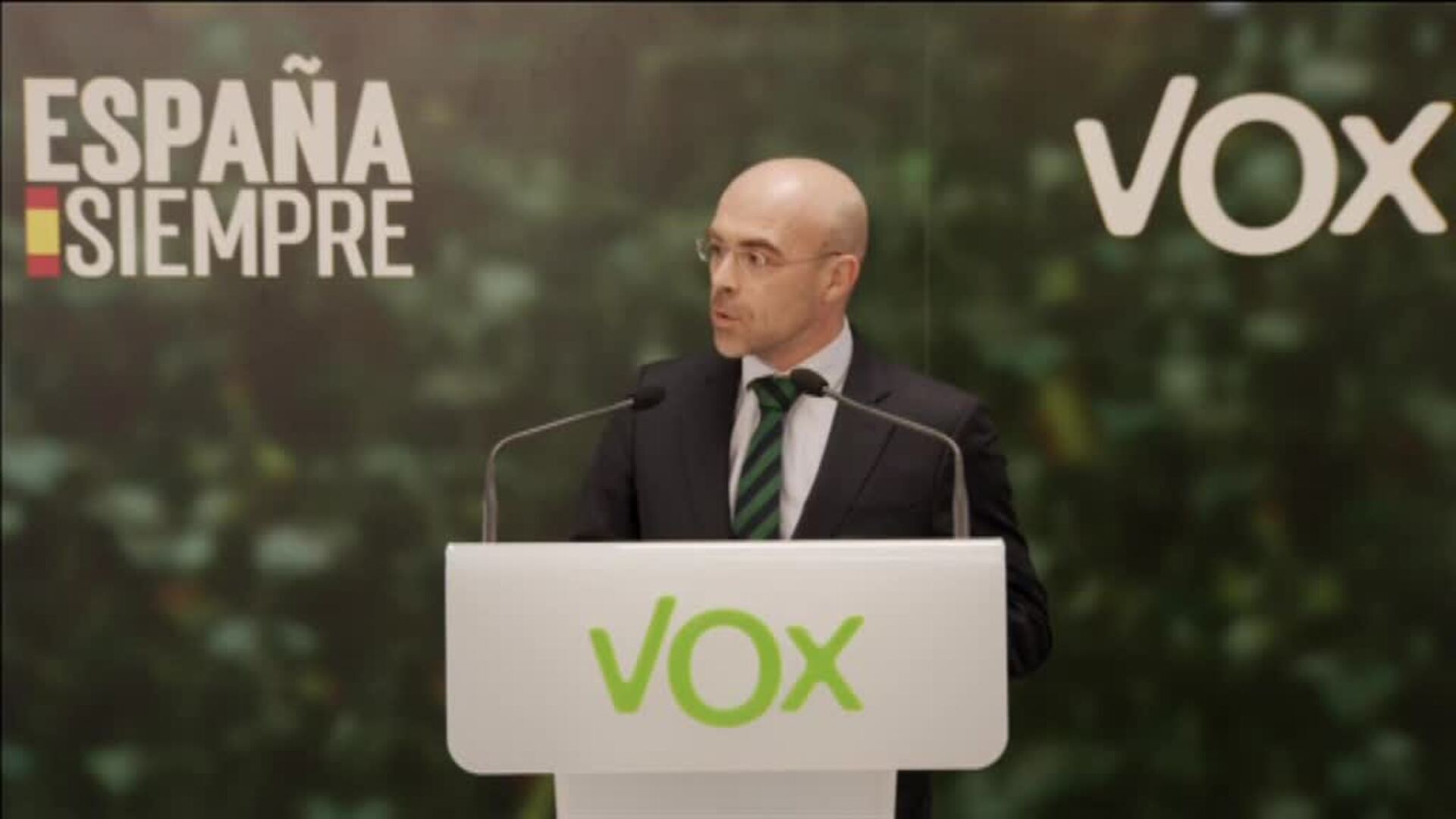 Vox arremete contra los independentistas tras el cierre de urnas