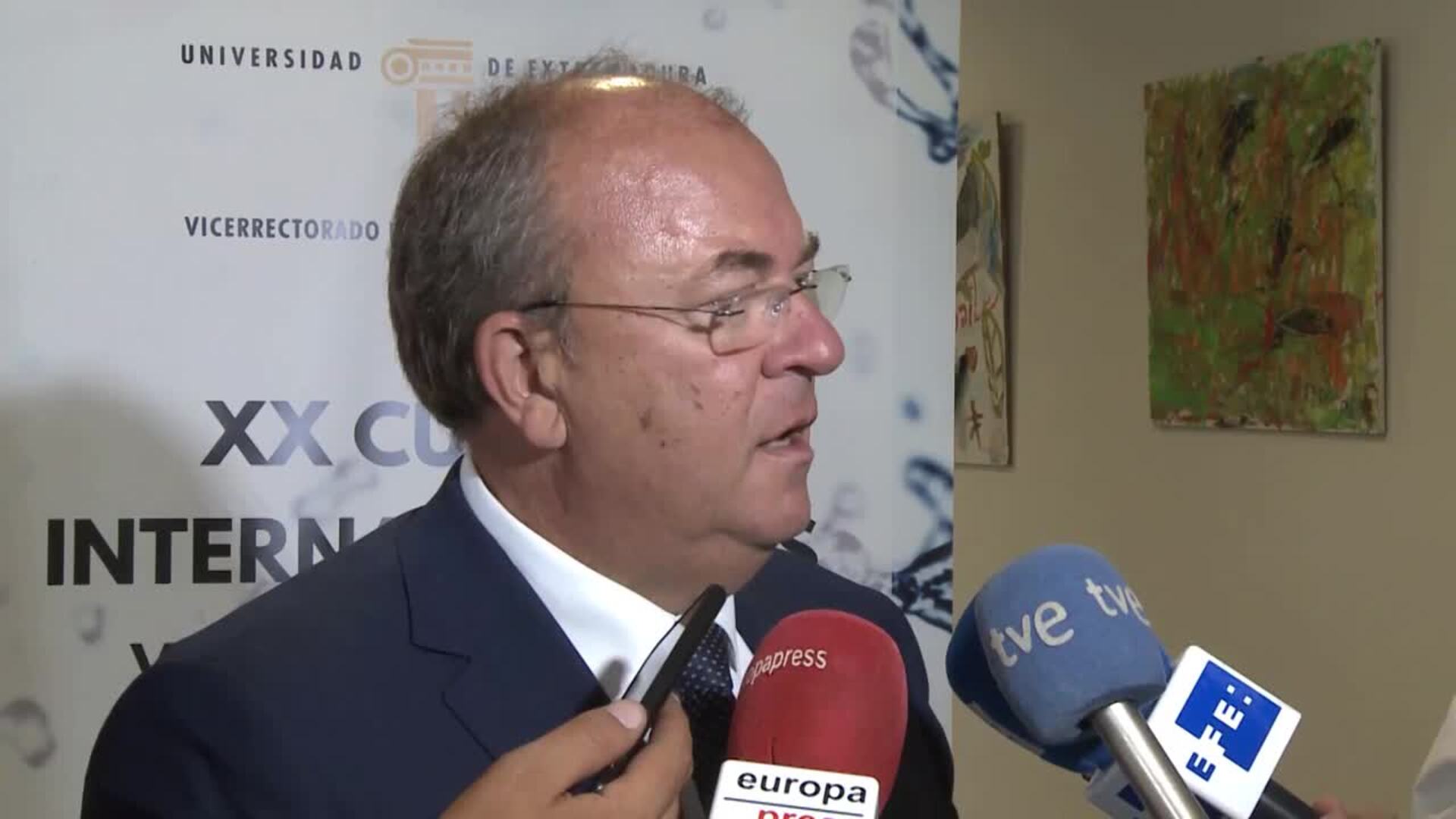 Monago: Sánchez debe &quot;hacer el esfuerzo de entendimiento&quot; con Podemos