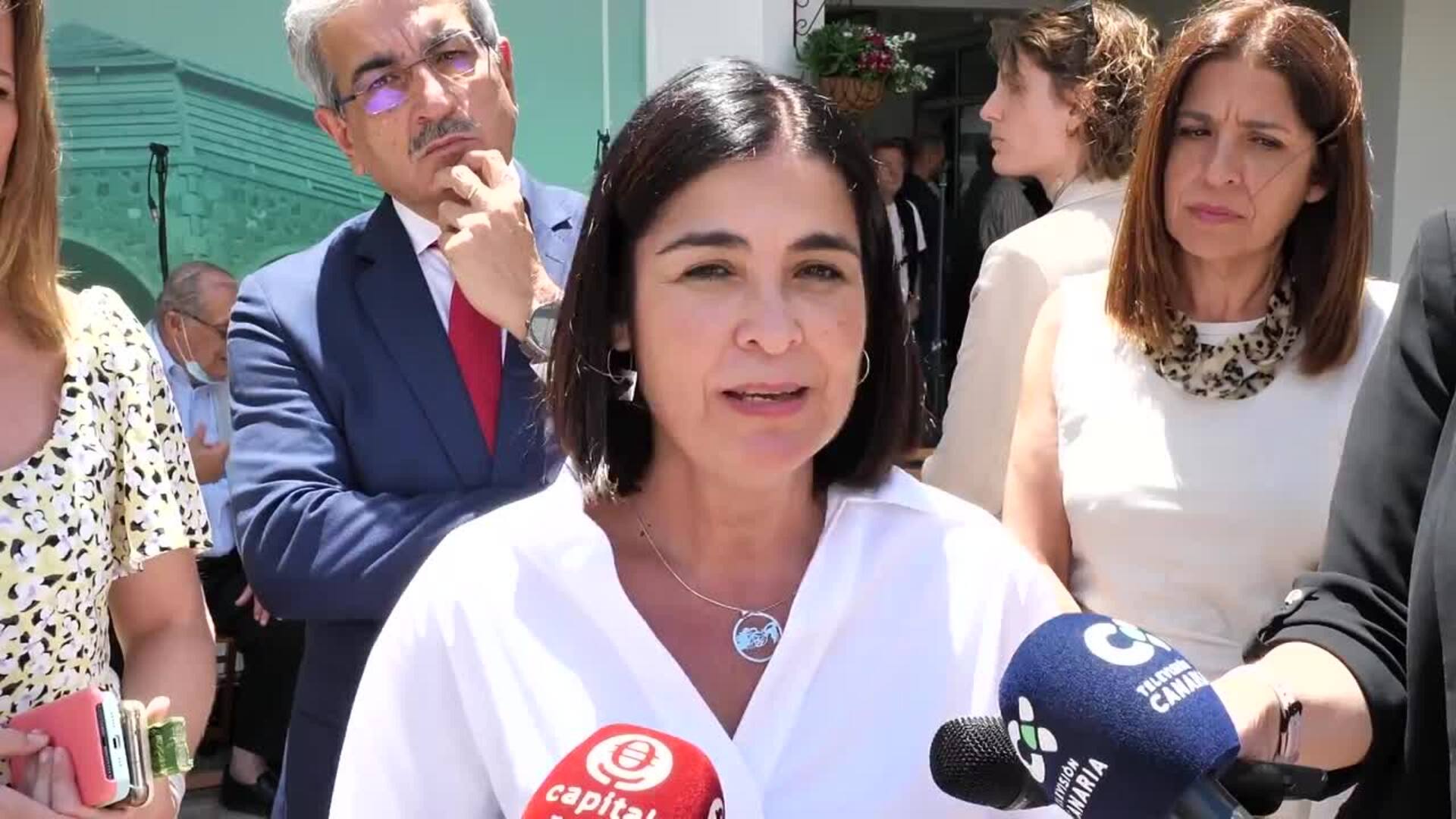 Darias afirma que el gobierno &quot;dice lo que hace, y hace lo que dice&quot;