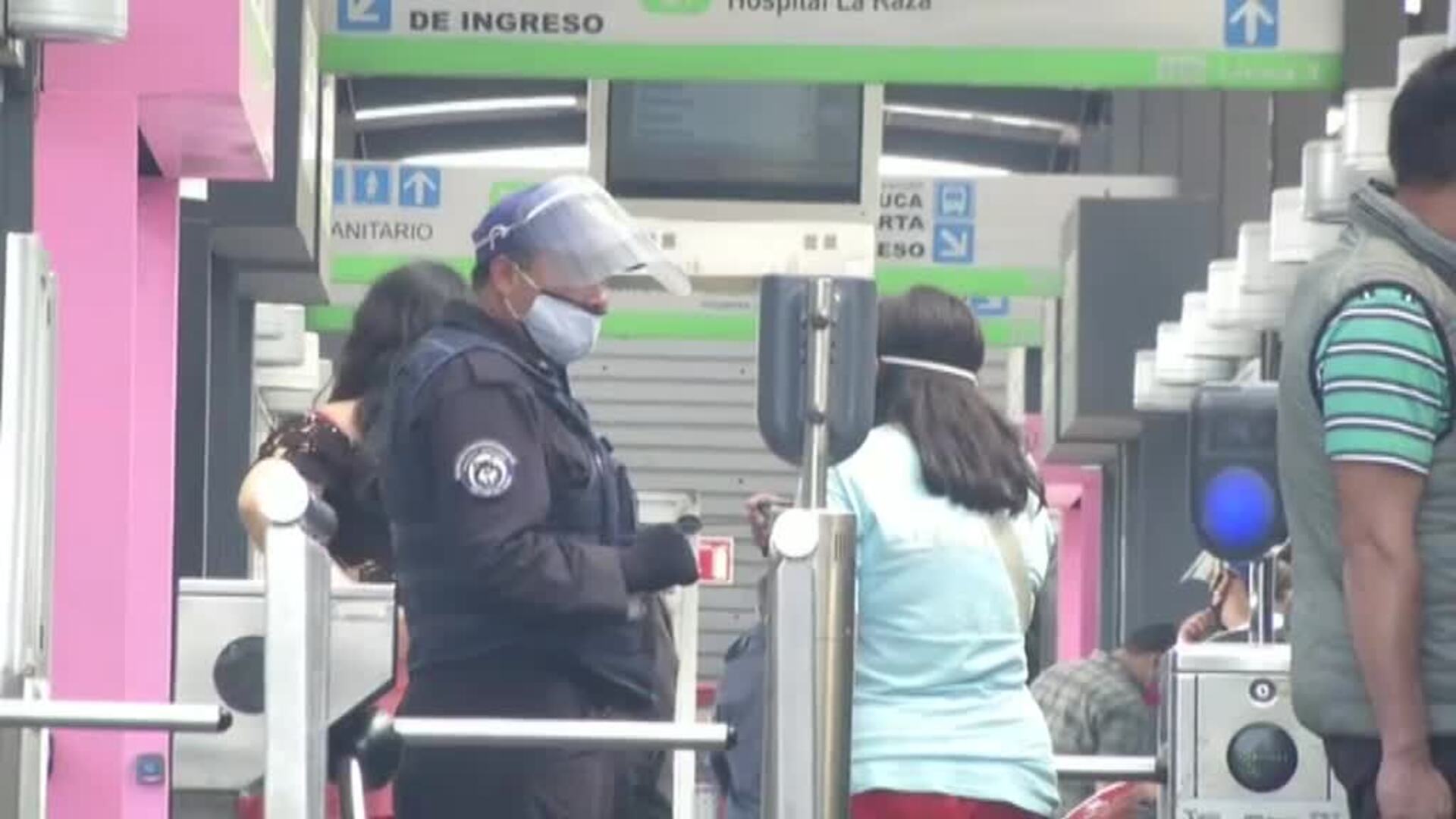 México registra la cifra récord de 5.662 casos diarios de positivos por COVID-19