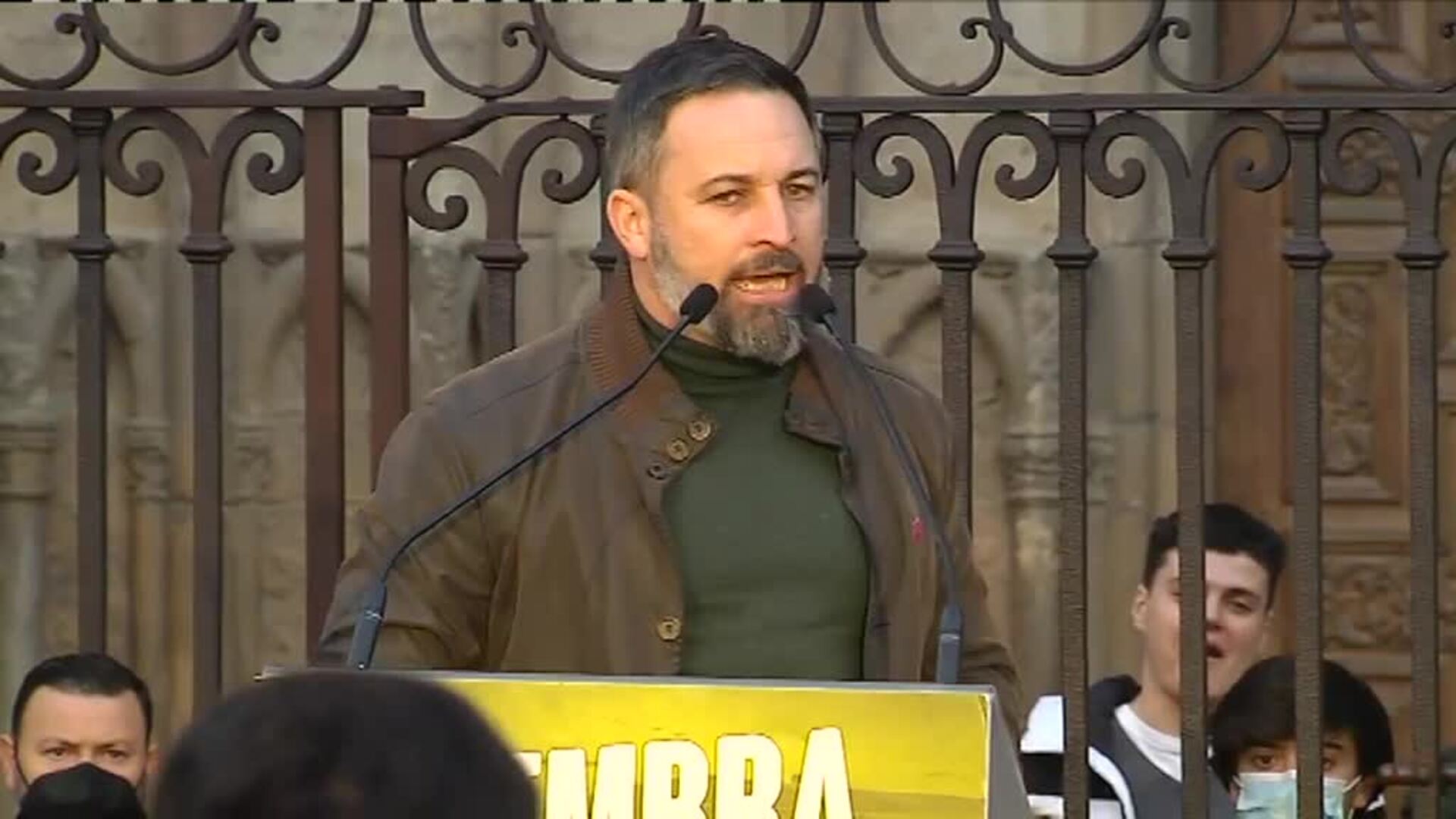 Abascal: &quot;No ha habido ningún español fuera de España cogiendo machetes, sí un español cogiendo un patinete para defender a víctimas del terrorismo yihadista&quot;
