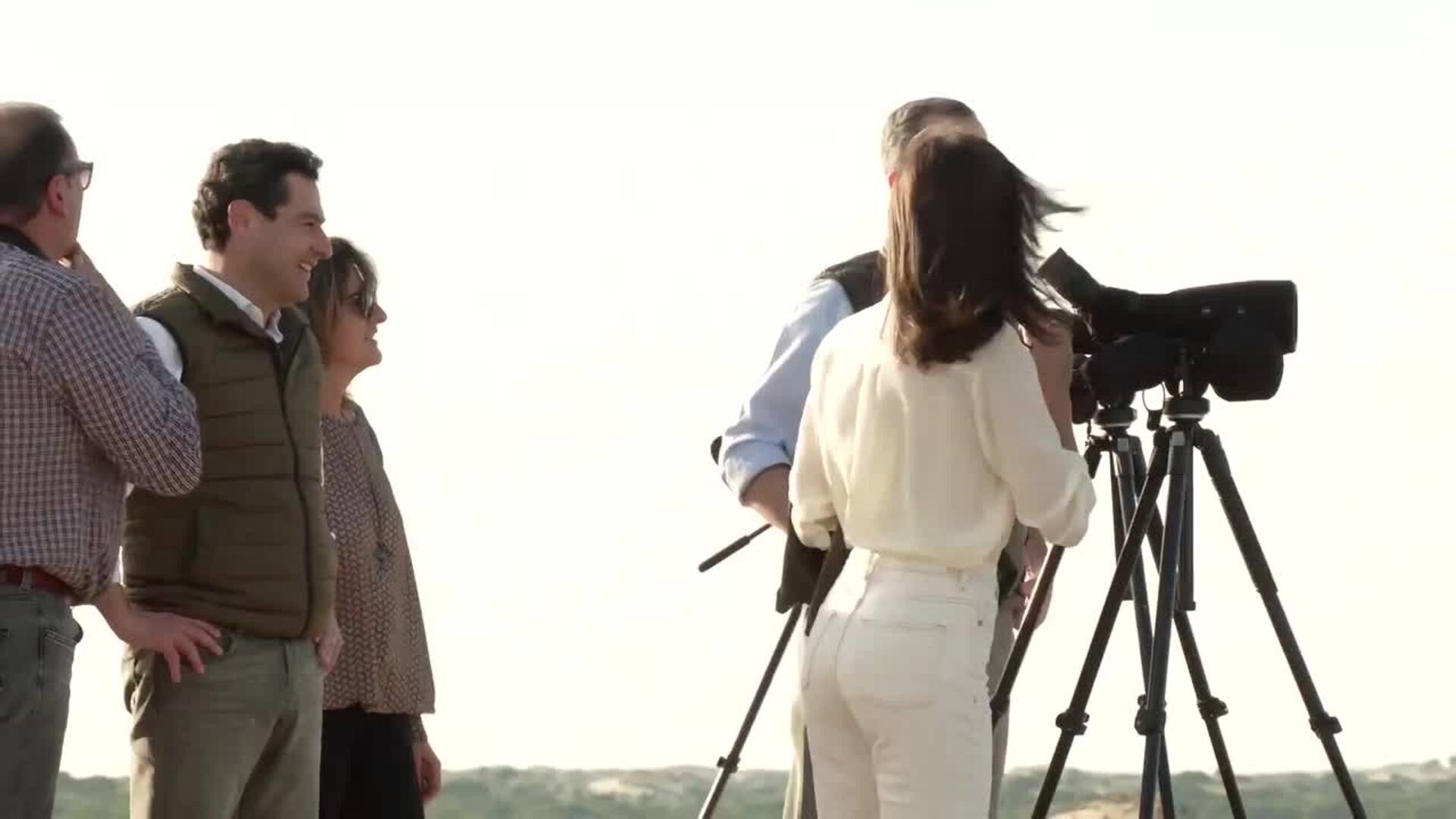 Los Reyes y Moreno visitan Doñana en su 50º aniversario