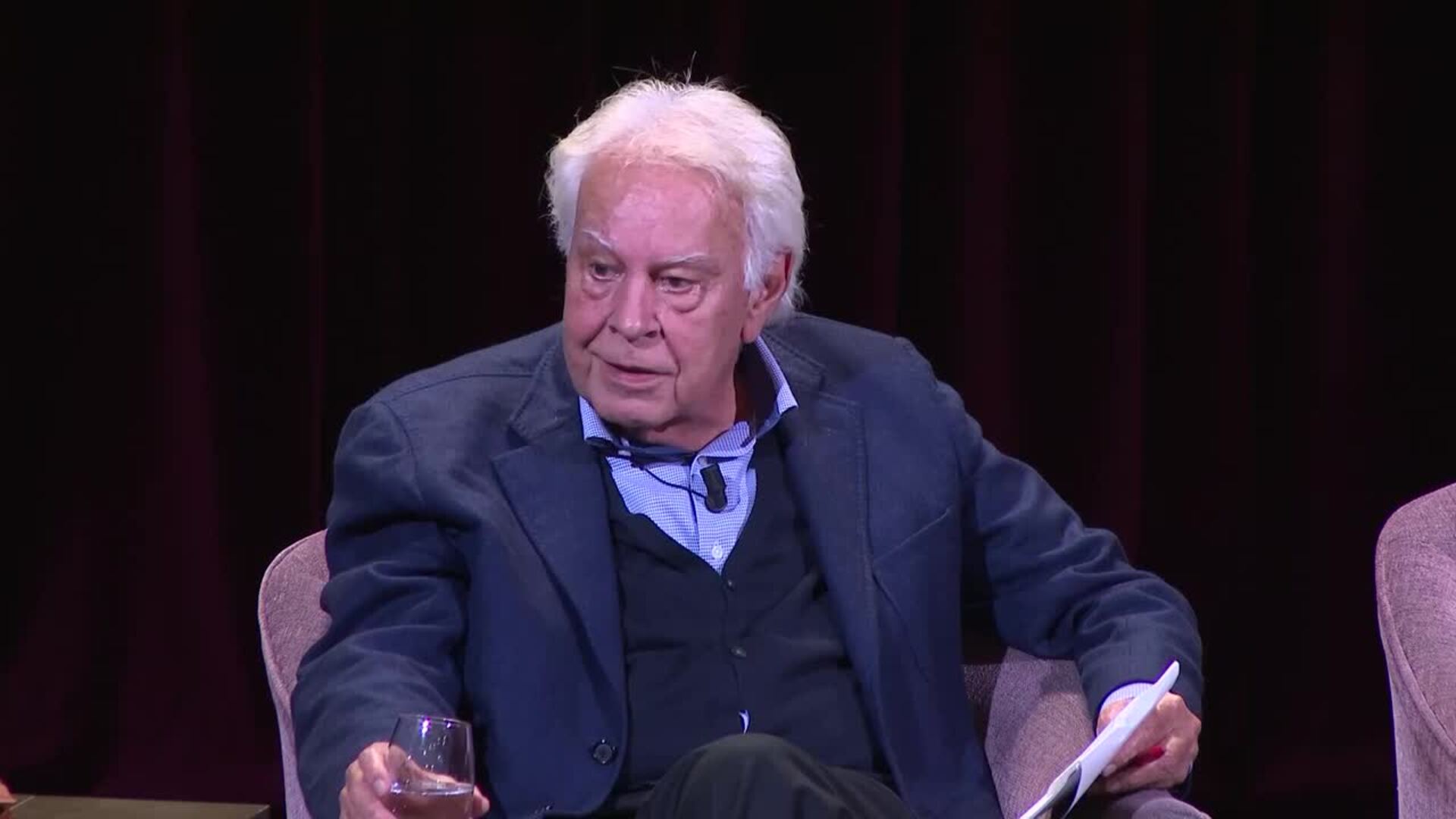 Felipe González compara a Sánchez con Trump, y cree que 