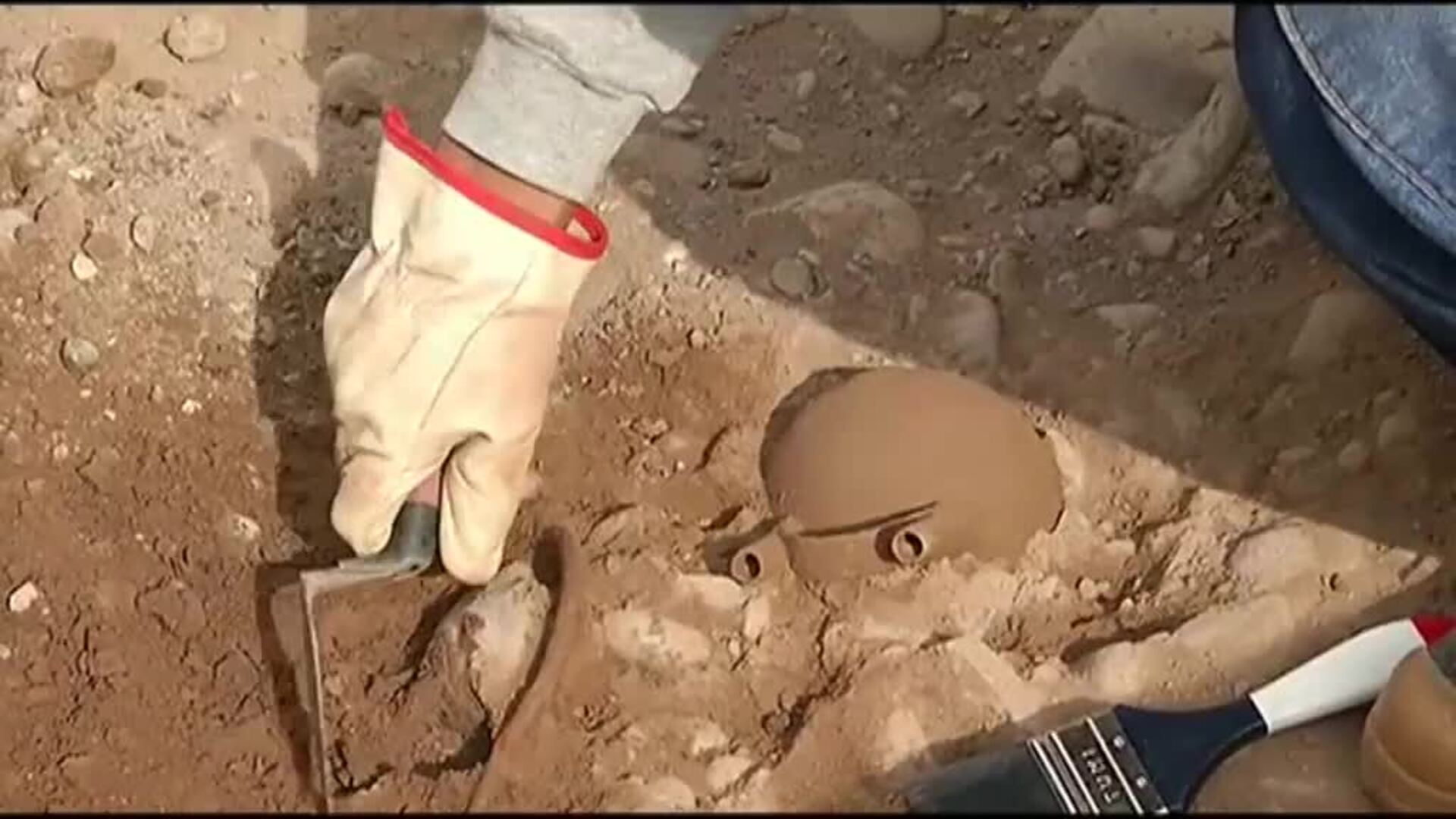 Hallan en Lima restos arqueológicos de un cementerio prehispánico de hace 2.000 años