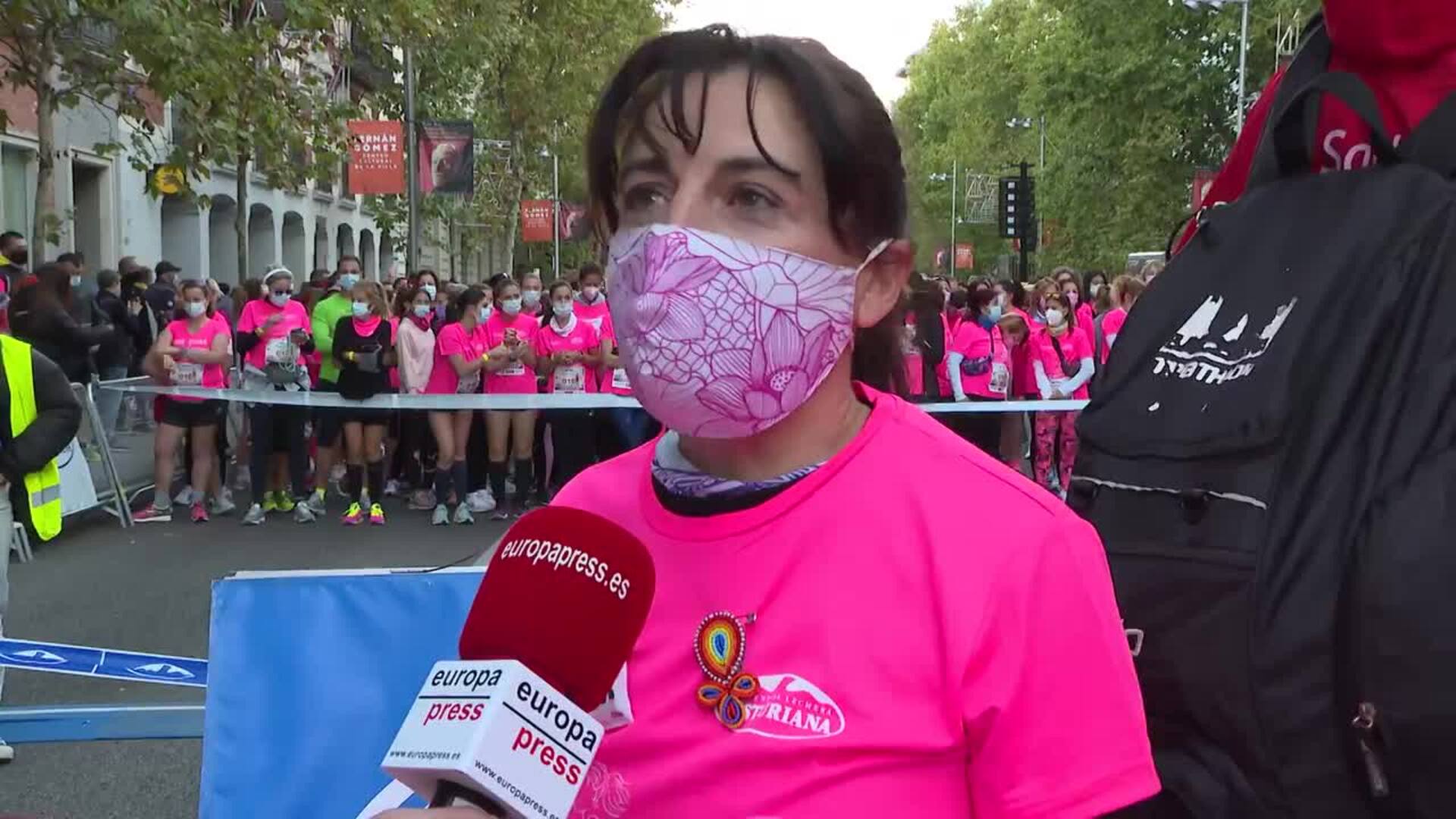 Las calles de Madrid se tiñen de rosa con la Carrera de la Mujer