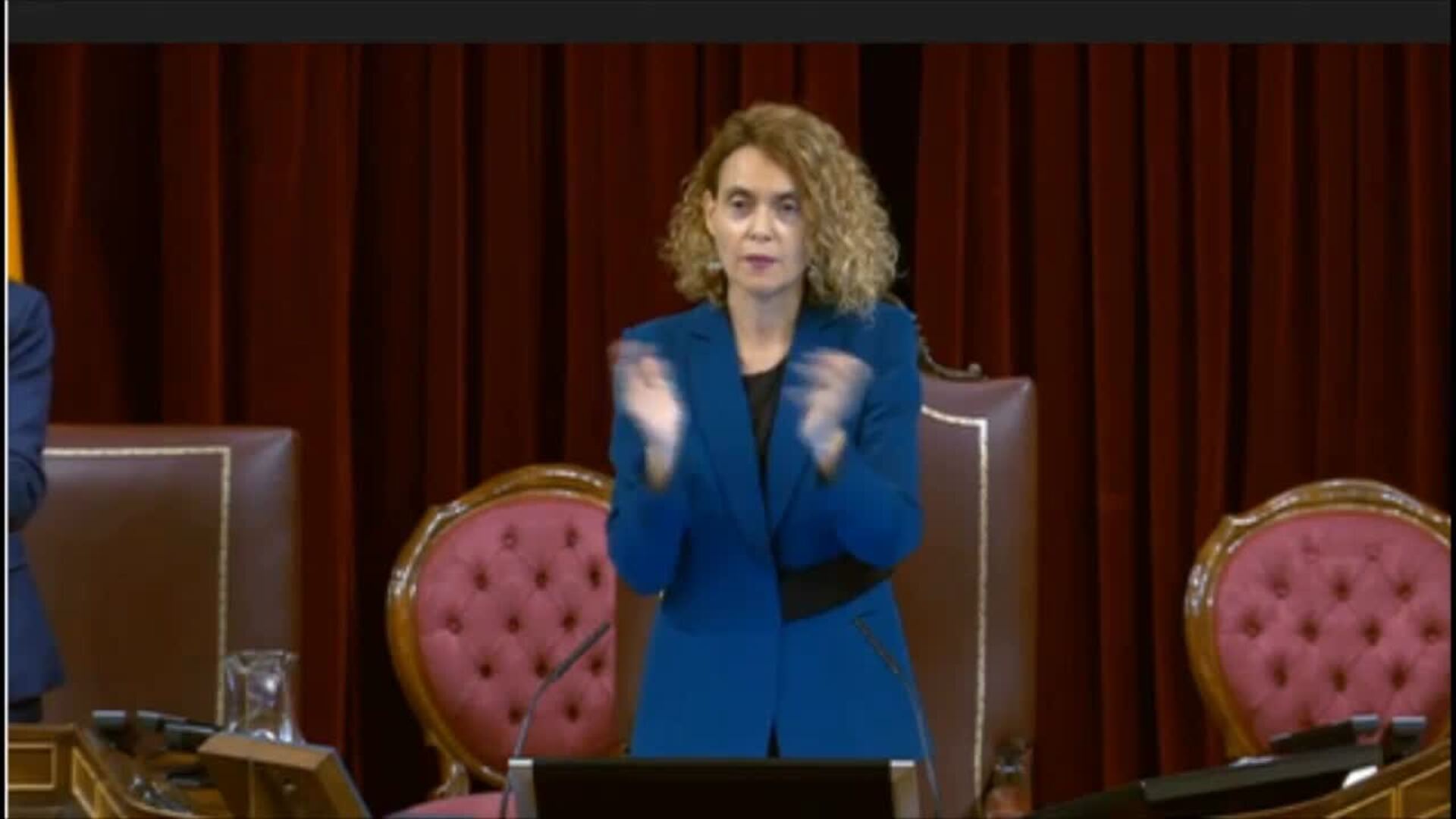 El Congreso de los Diputados se suma al aplauso para sanitarios