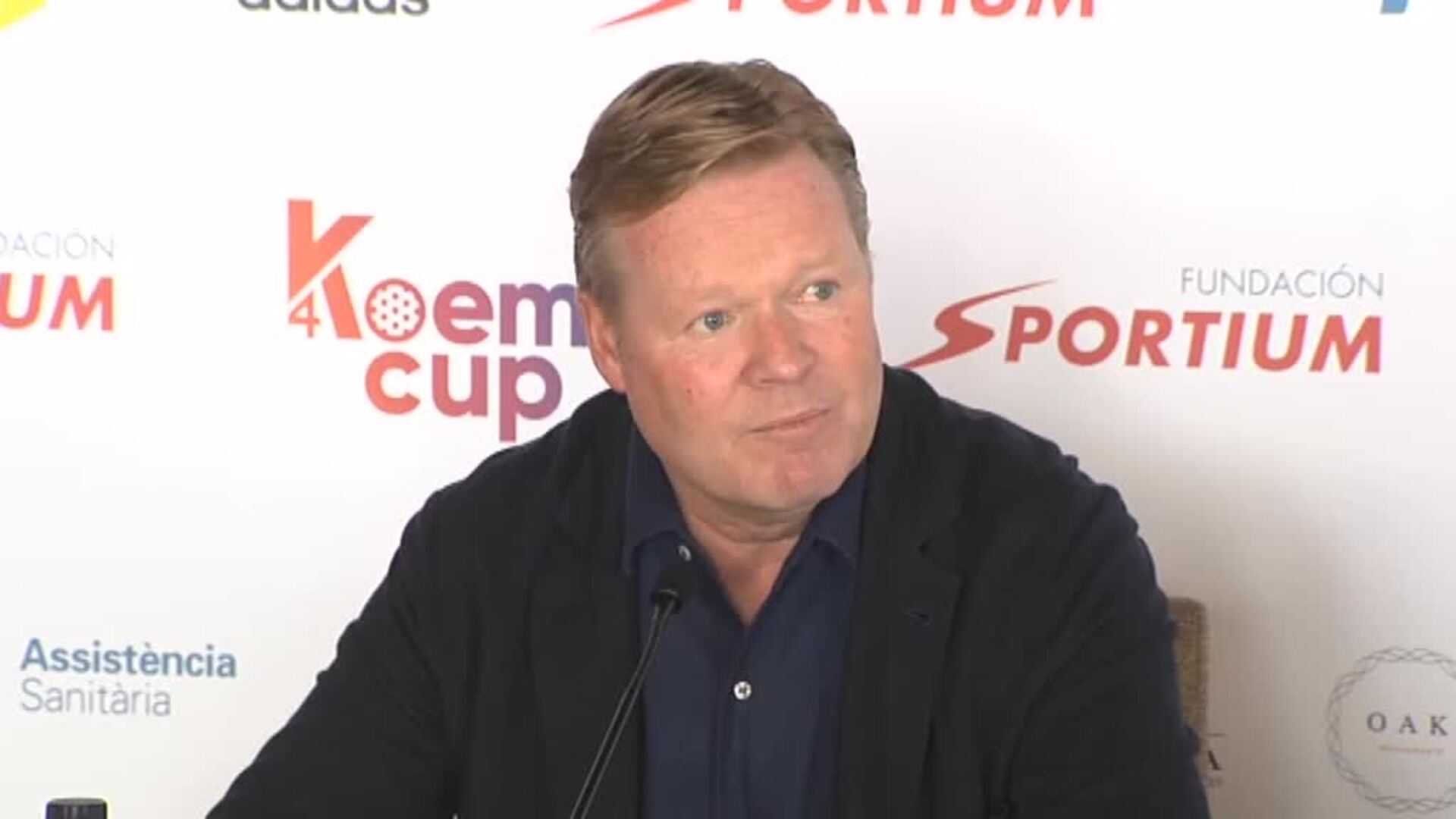 Koeman: &quot;Cuando yo me fui, el Real Madrid estaba a 8 puntos, ahora casi al doble&quot;