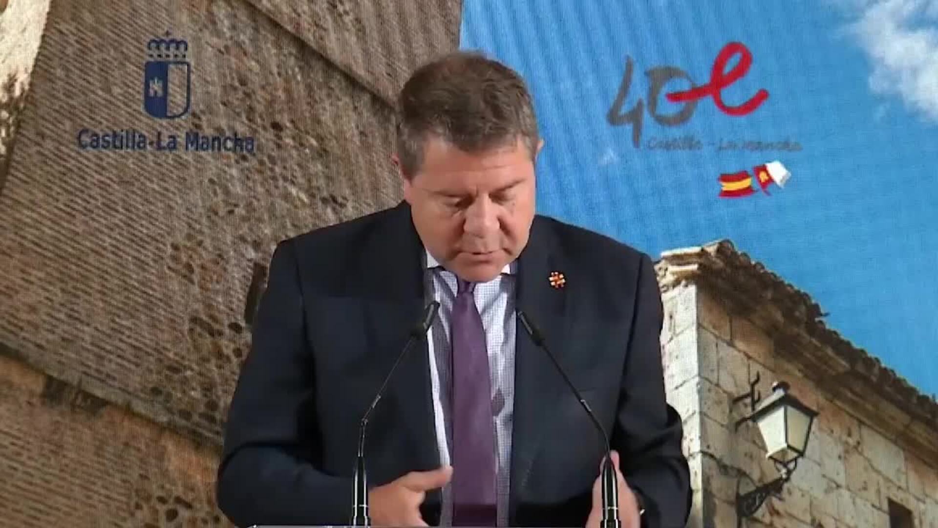 Page espera una &quot;gran inauguración&quot; del hospital de Guadalajara en presencia del Rey