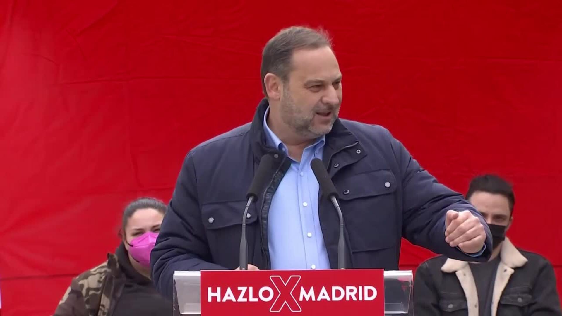 Ábalos anuncia que tratará de retirar el cartel de Vox de la estación de Sol