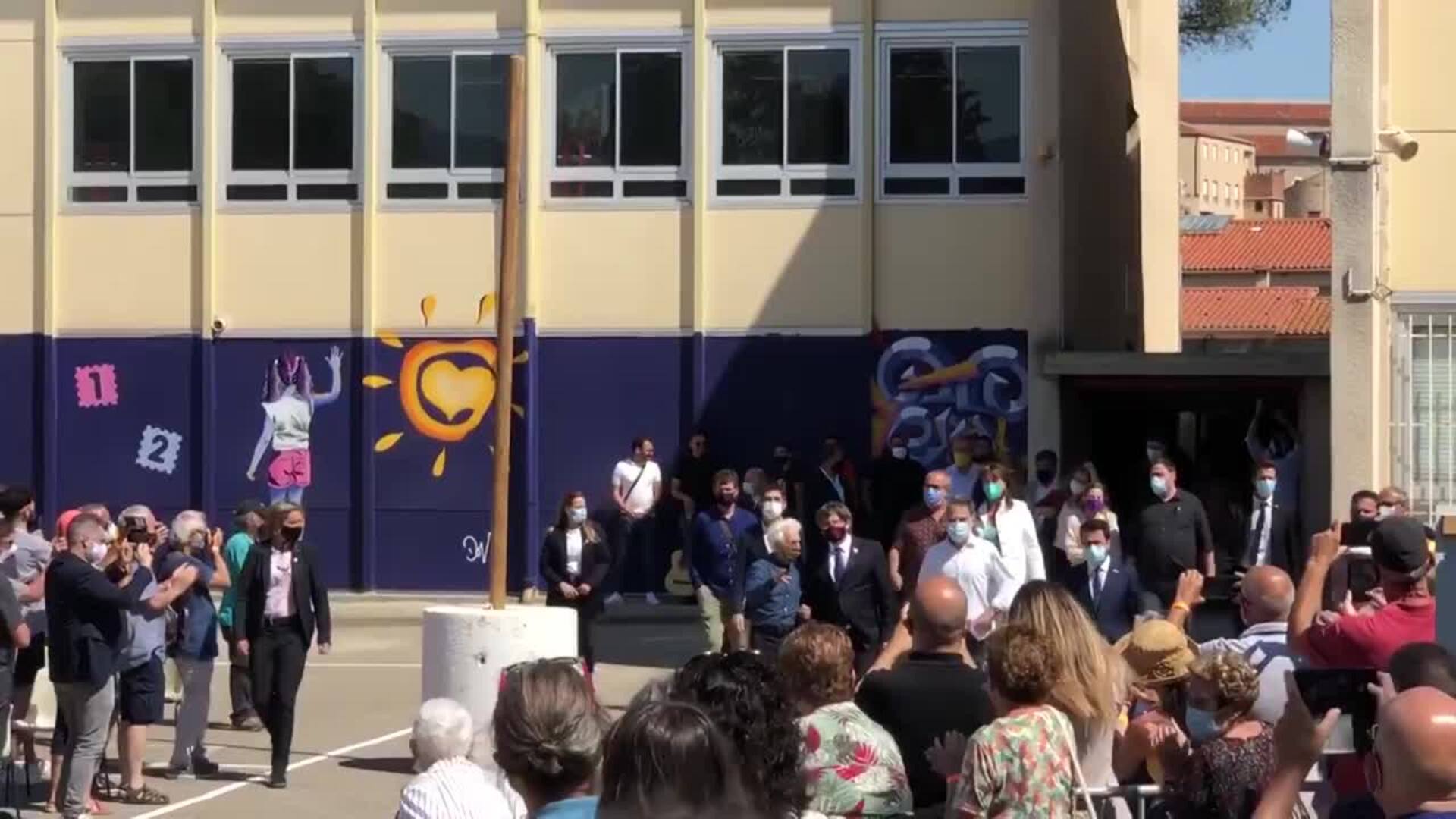 Aragonès y Puigdemont llegan a Elna por el aniversario de Òmnium Cultural