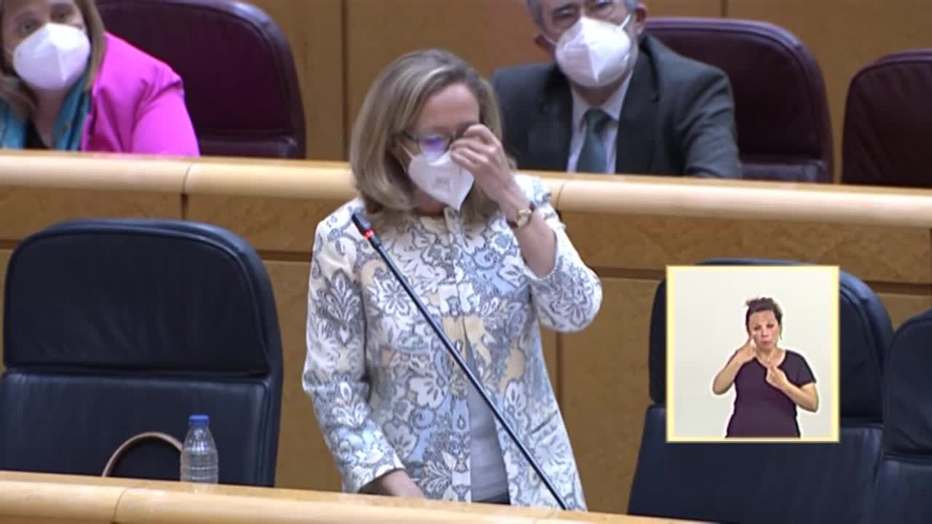 Calviño defiende que se usaron criterios objetivos para el plan de ayudas