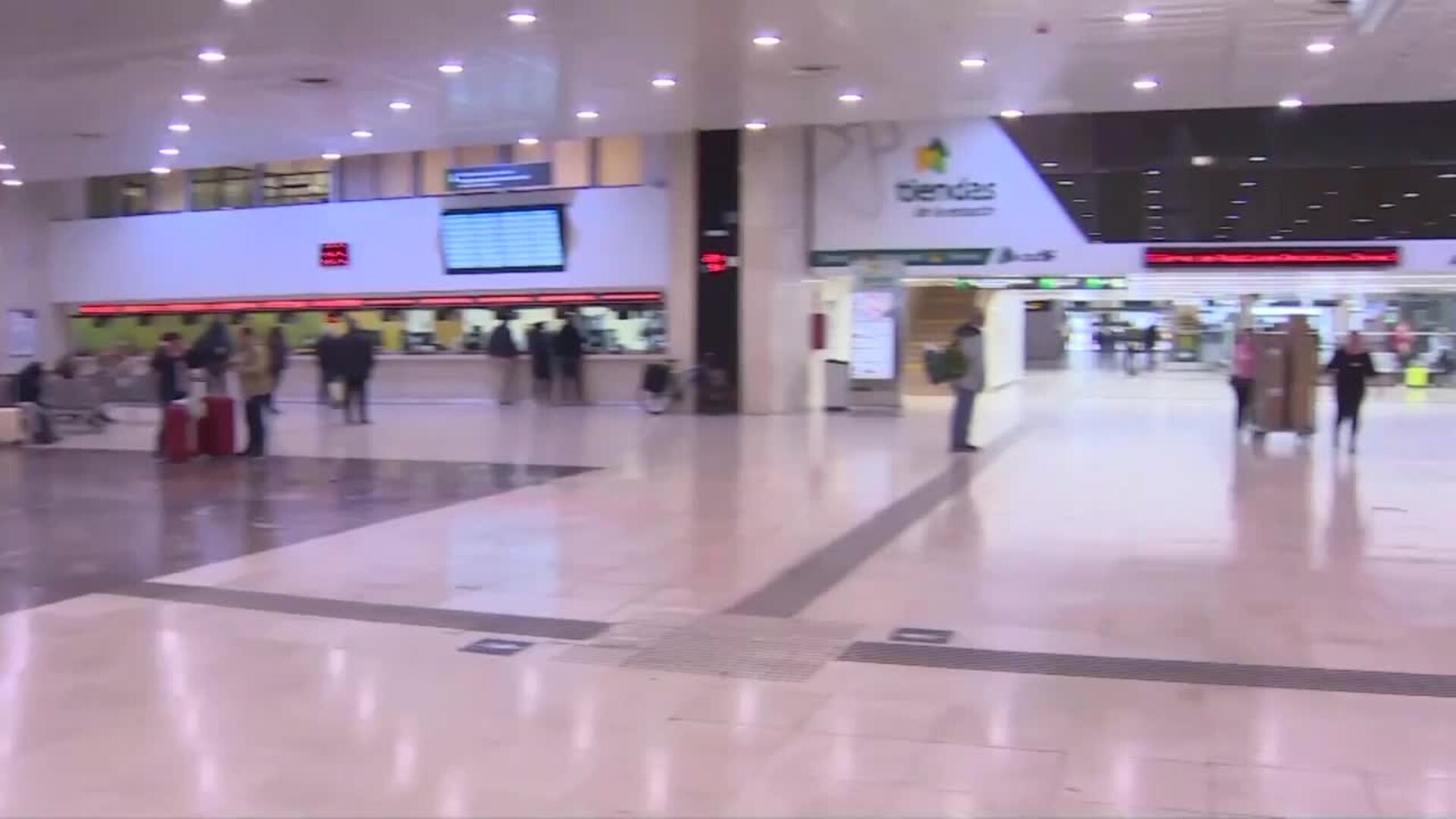 Aglomeraciones a primera hora en Cercanías de Madrid