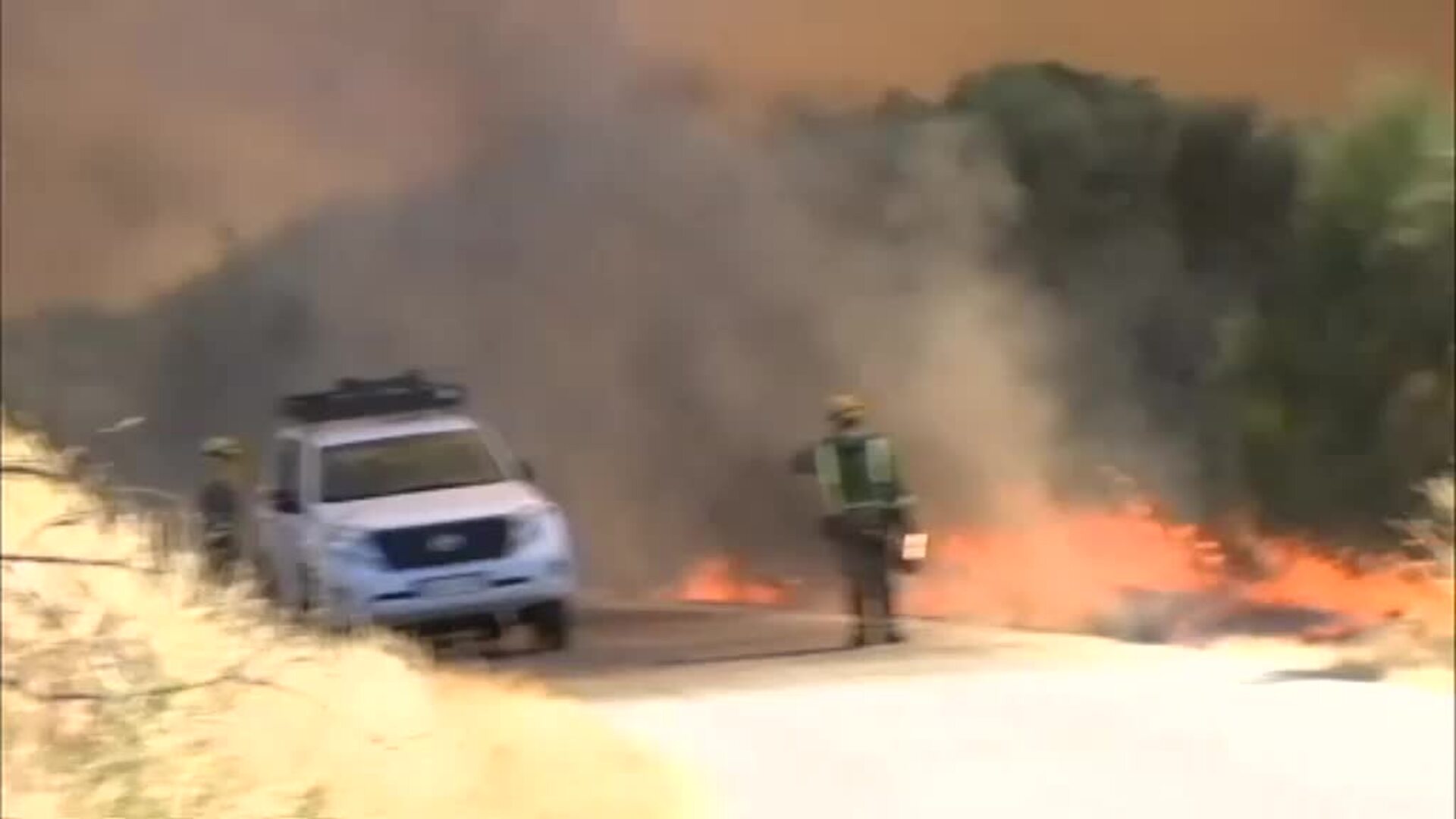 El incendio de Monterrei devora 500 hectáreas en Ourense