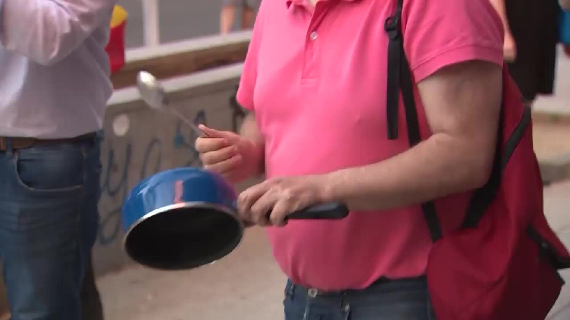 La presencia policial evita enfrentamientos en Moratalaz (Madrid)