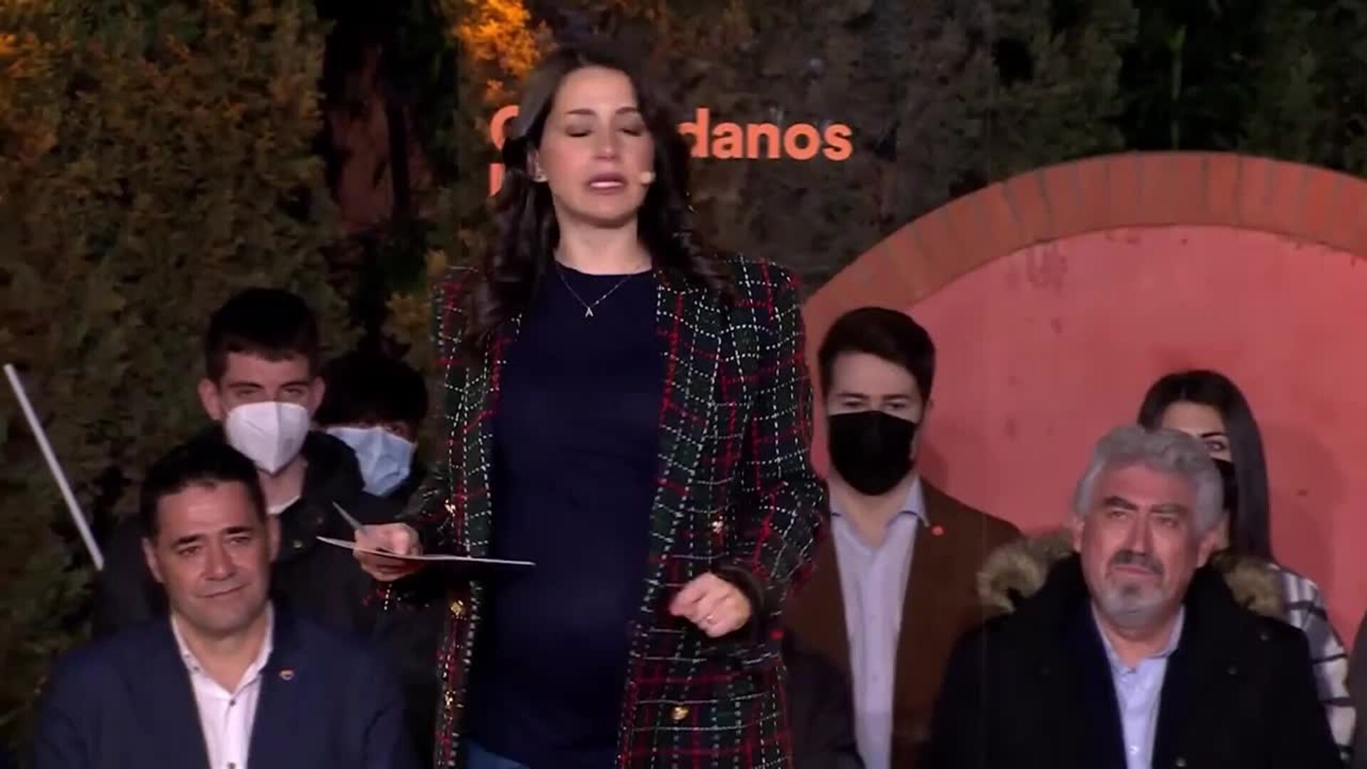 Arrimadas al PP: &quot;Espero que recibáis el castigo por jugar con CyL&quot;