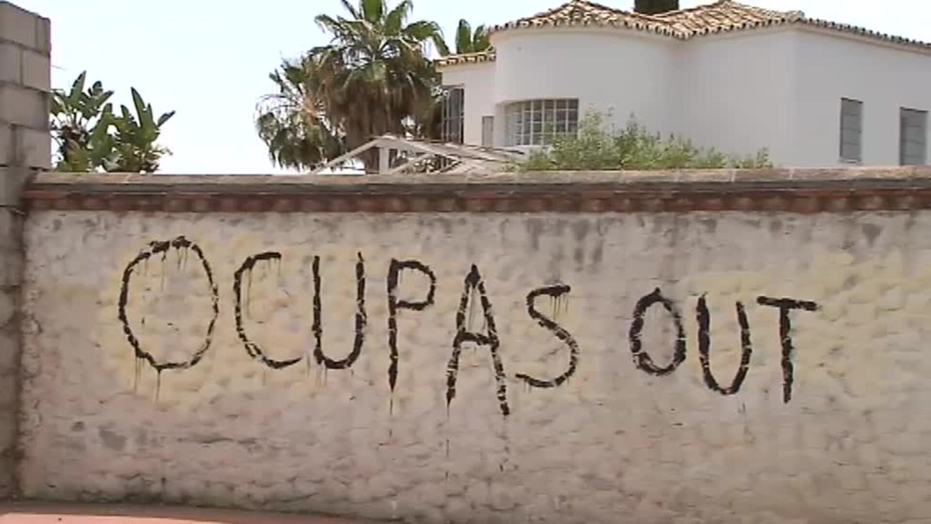 Los vecinos de varias urbanizaciones de Marbella se convierten en vigilantes por los okupas