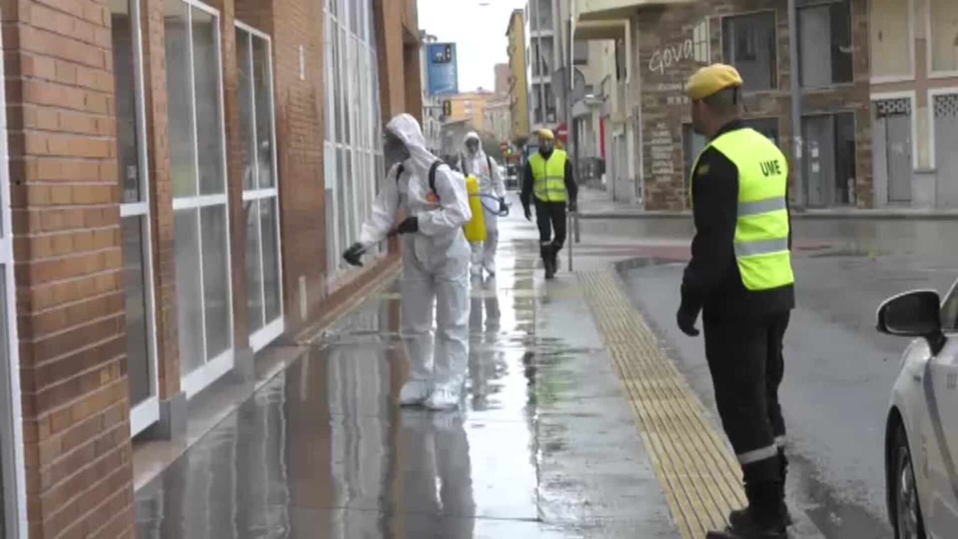 El Ejército realiza labores de desinfección en Bilbao