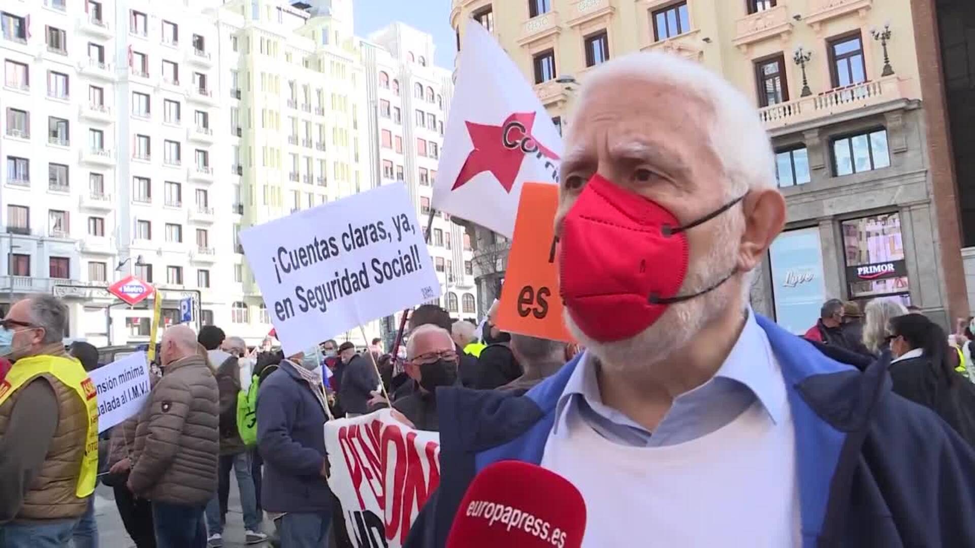 Pensionistas reclaman en Madrid para mostrar su rechazo a la reforma de pensiones