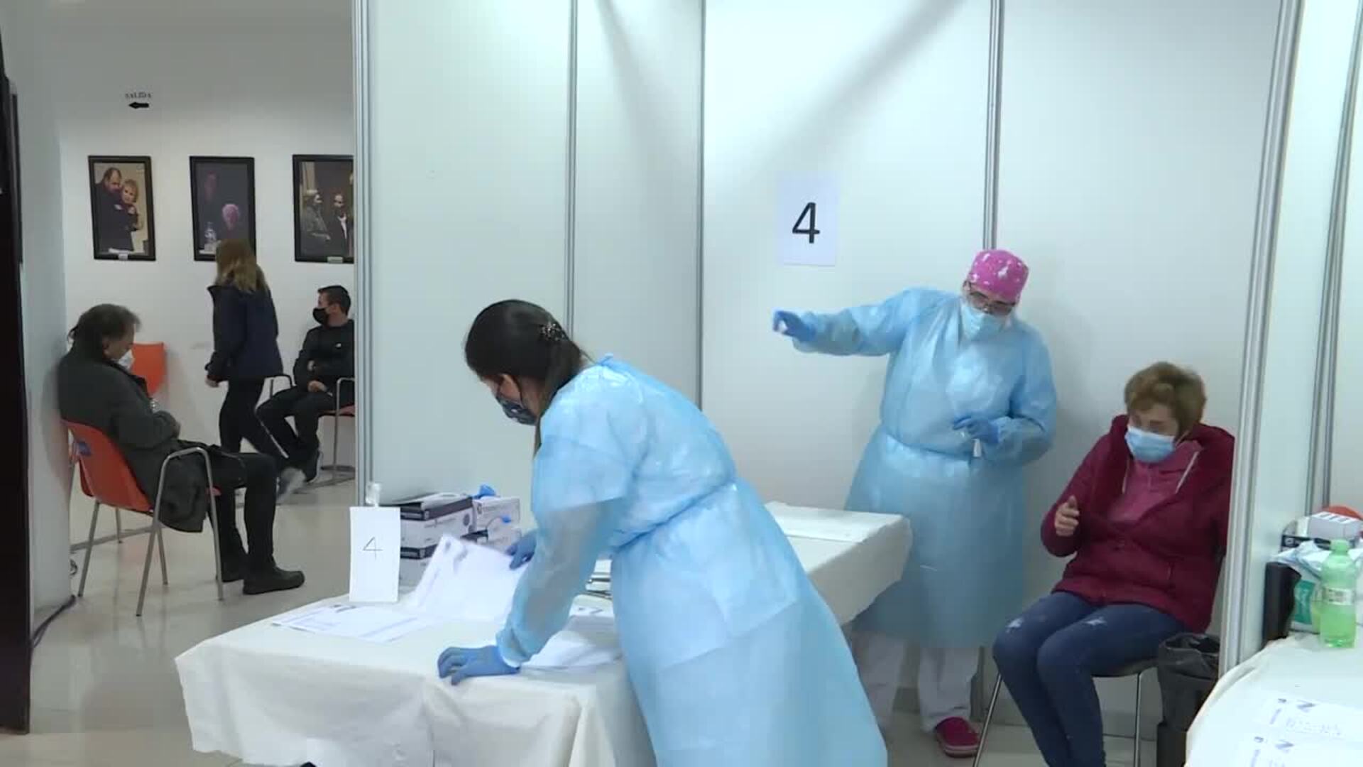 Madrid vuelve a pedir al Gobierno que las farmacias puedan realizar test de antígenos