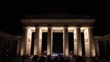 La Puerta de Brandemburgo se suma a la Hora del Planeta apagando sus luces