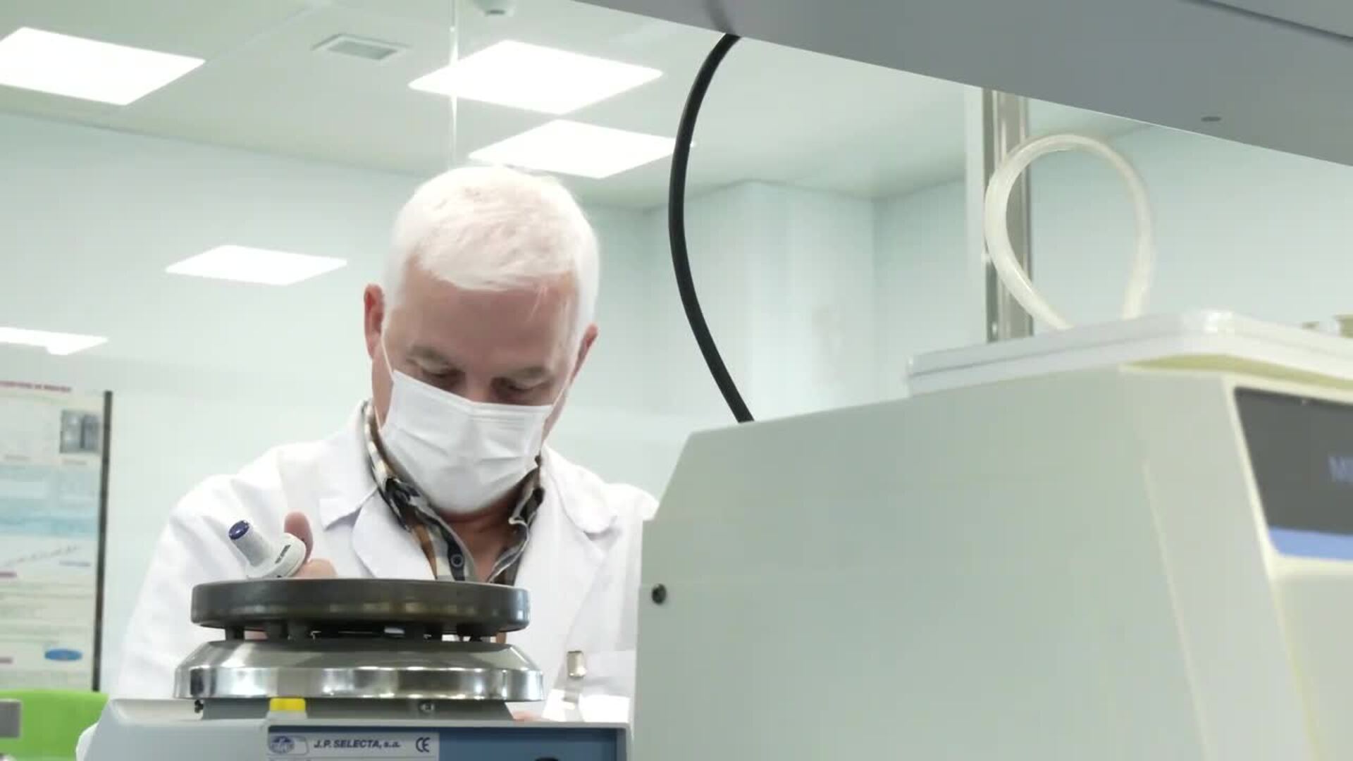 Moreno inaugura las Urgencias del centro de salud Bulevar (Jaén)