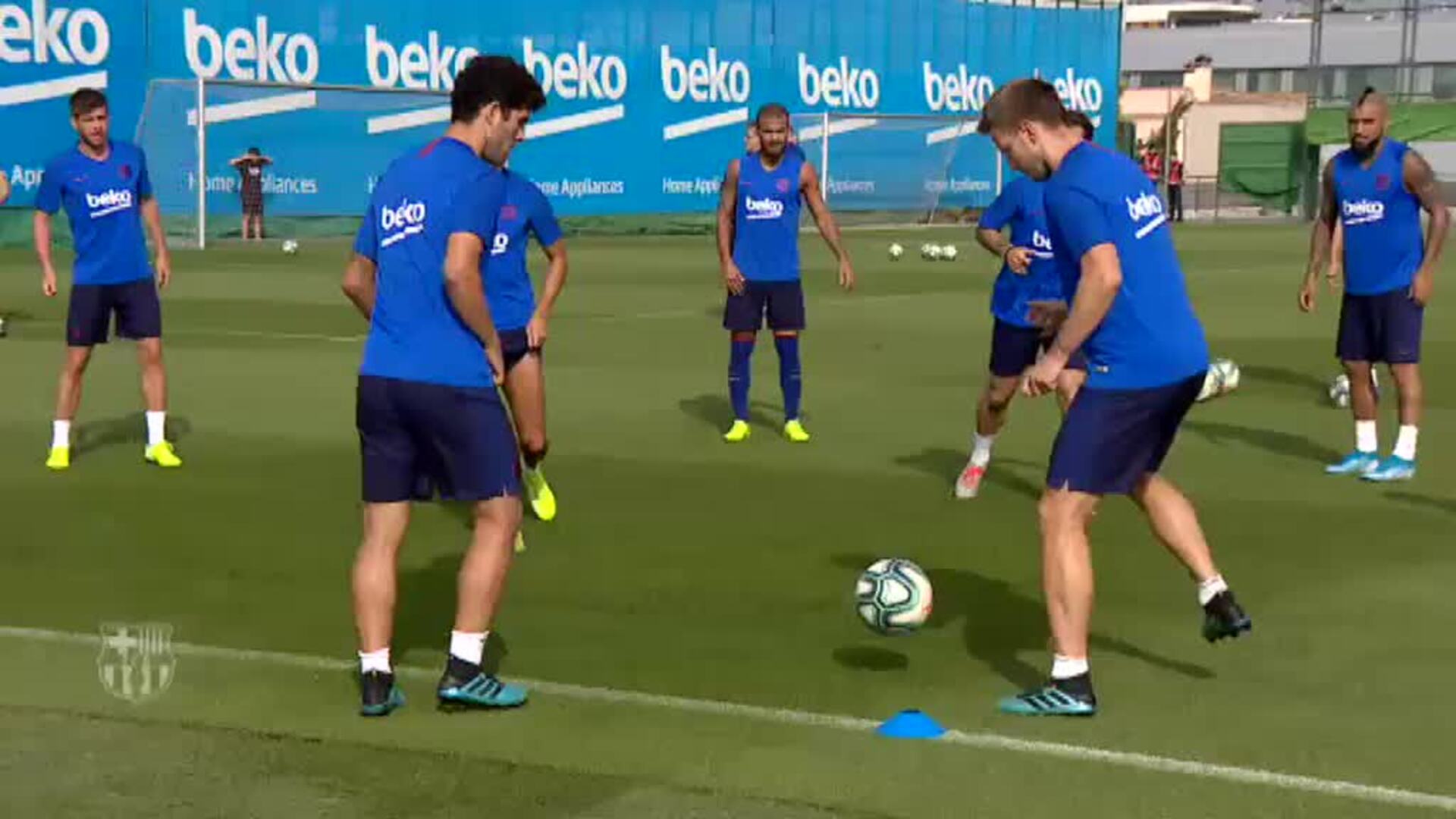 El Barça prepara sin Dembelé el debut en el Camp Nou