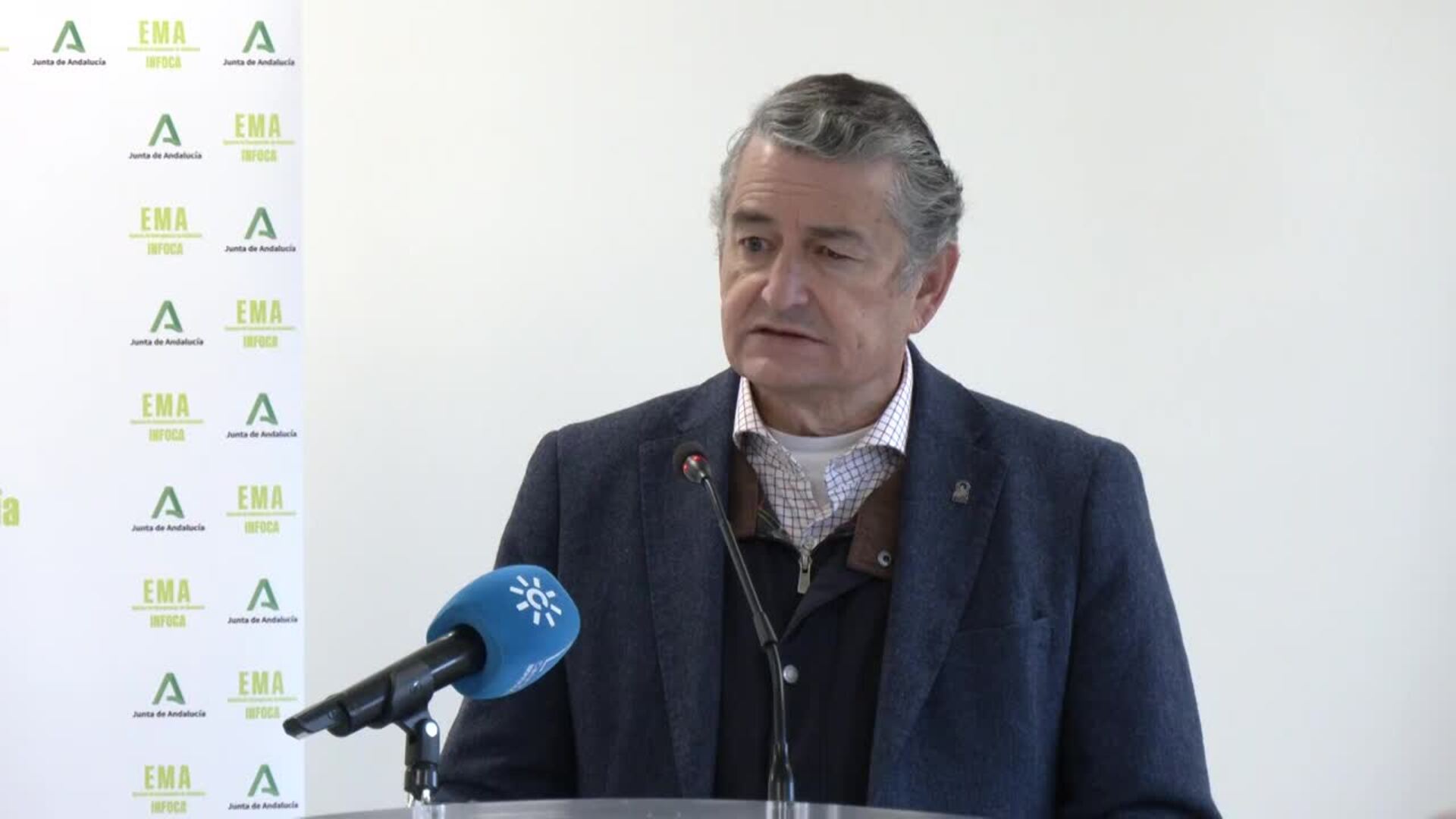 Antonio Sanz inaugura en El Pedroso un nuevo Centro de Defensa Forestal