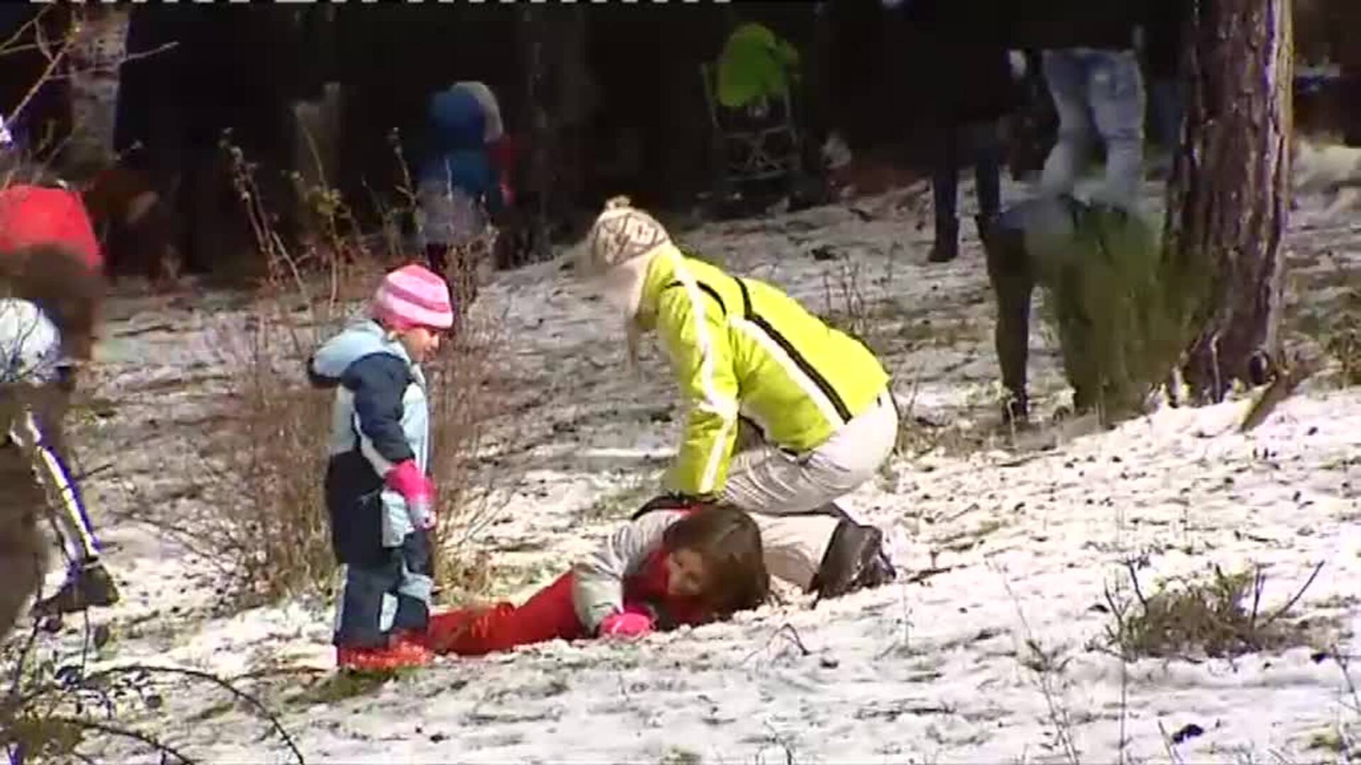 El puerto de Navacerrada vuelve a colapsarse por segundo día consecutivo