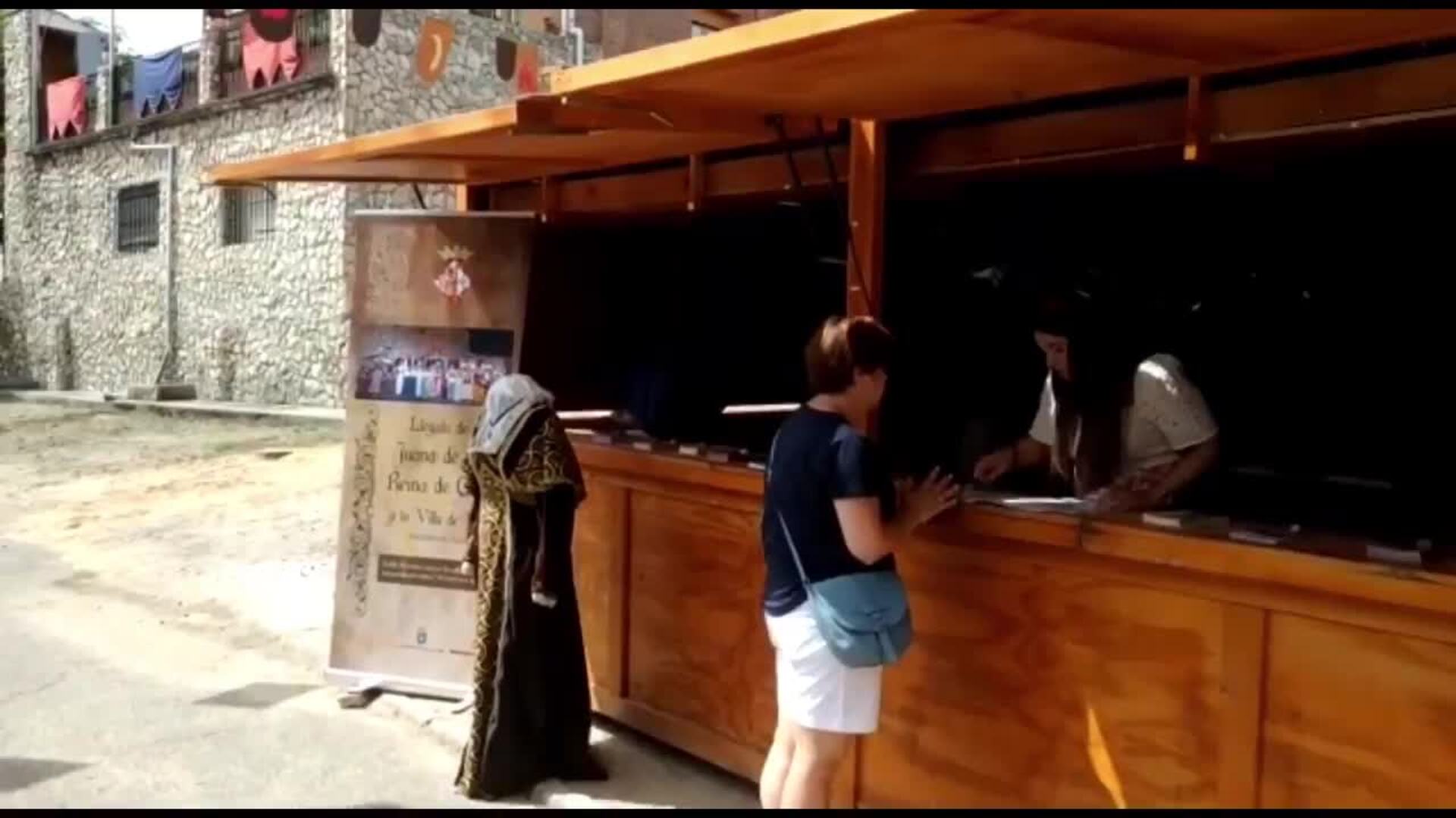 El XII Mercado de oficios de Alaejos atrae a múltipes visitantes