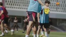 El Barça entrena sin Pedri y con la vista puesta en el partido contra el Valencia