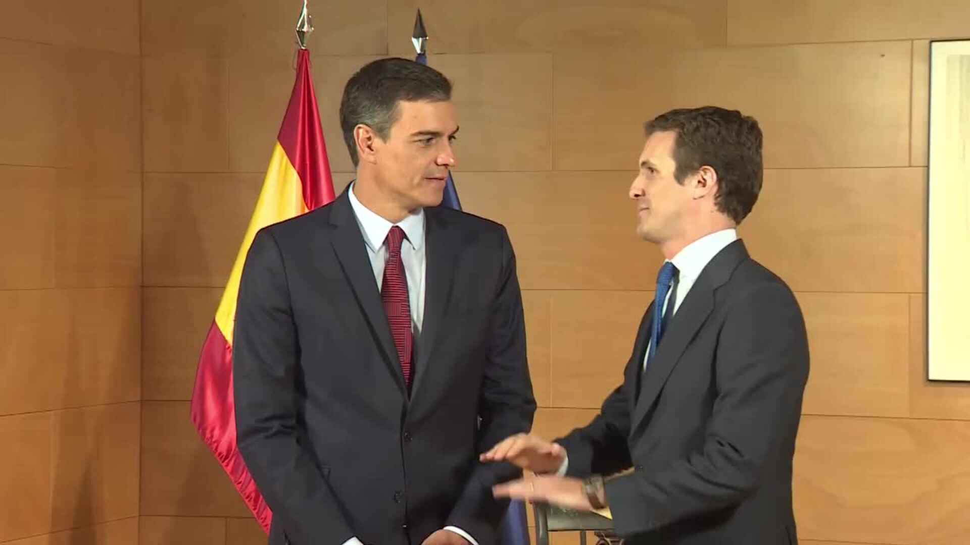 Arranca la cuarta reunión de Sánchez y Casado