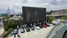 Tesla Diner de Elon Musk hace su apertura en Los Ángeles