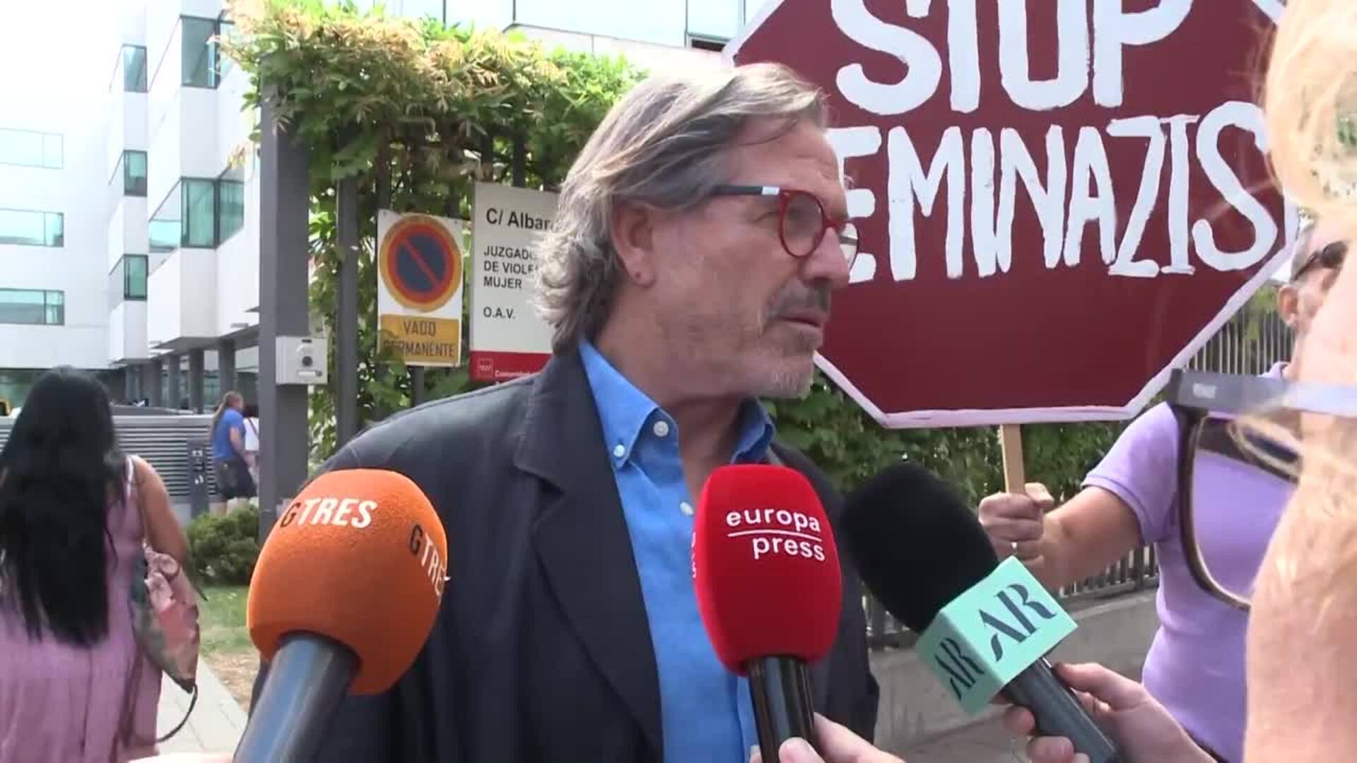 Pepe Navarro e Ivonne Reyes, cara a cara en los juzgados