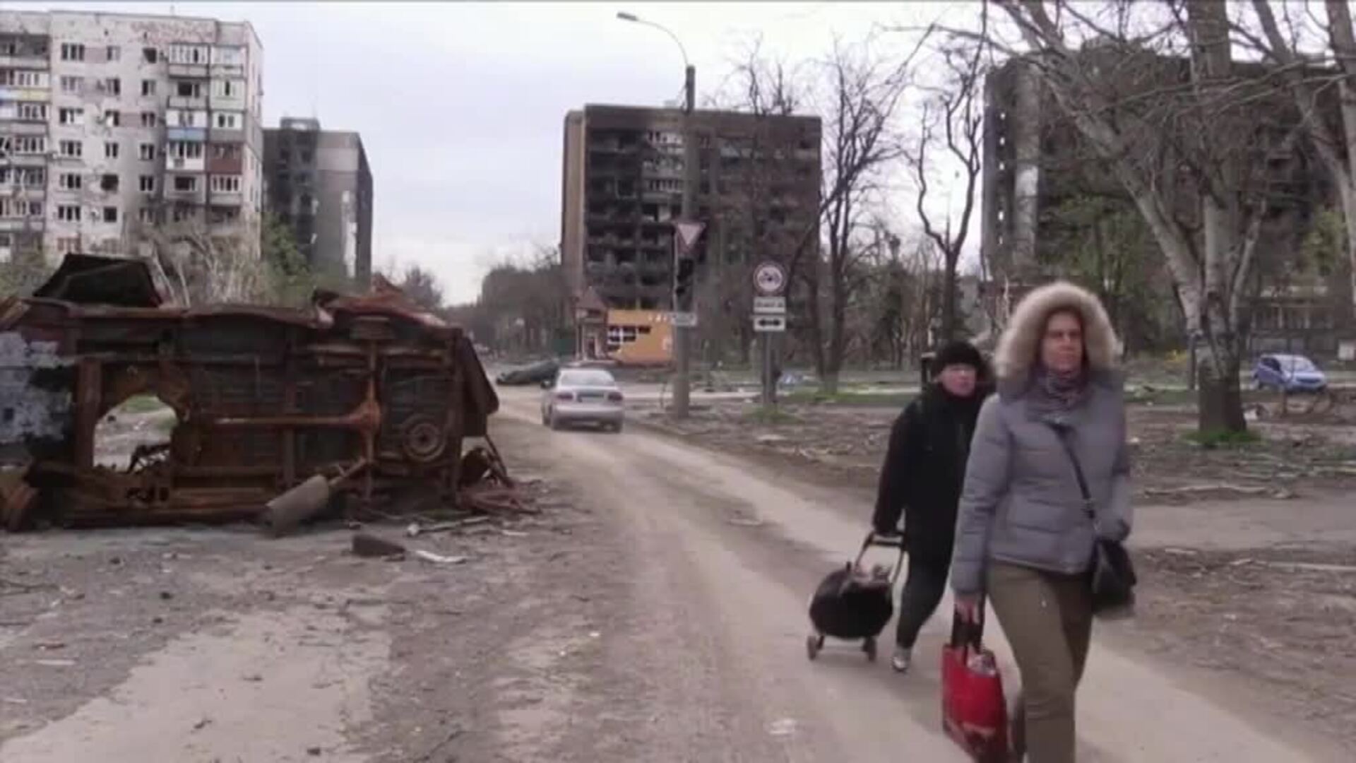 Una familia ucraniana viaja desde Mariúpol hasta Serbia para escapar de la guerra