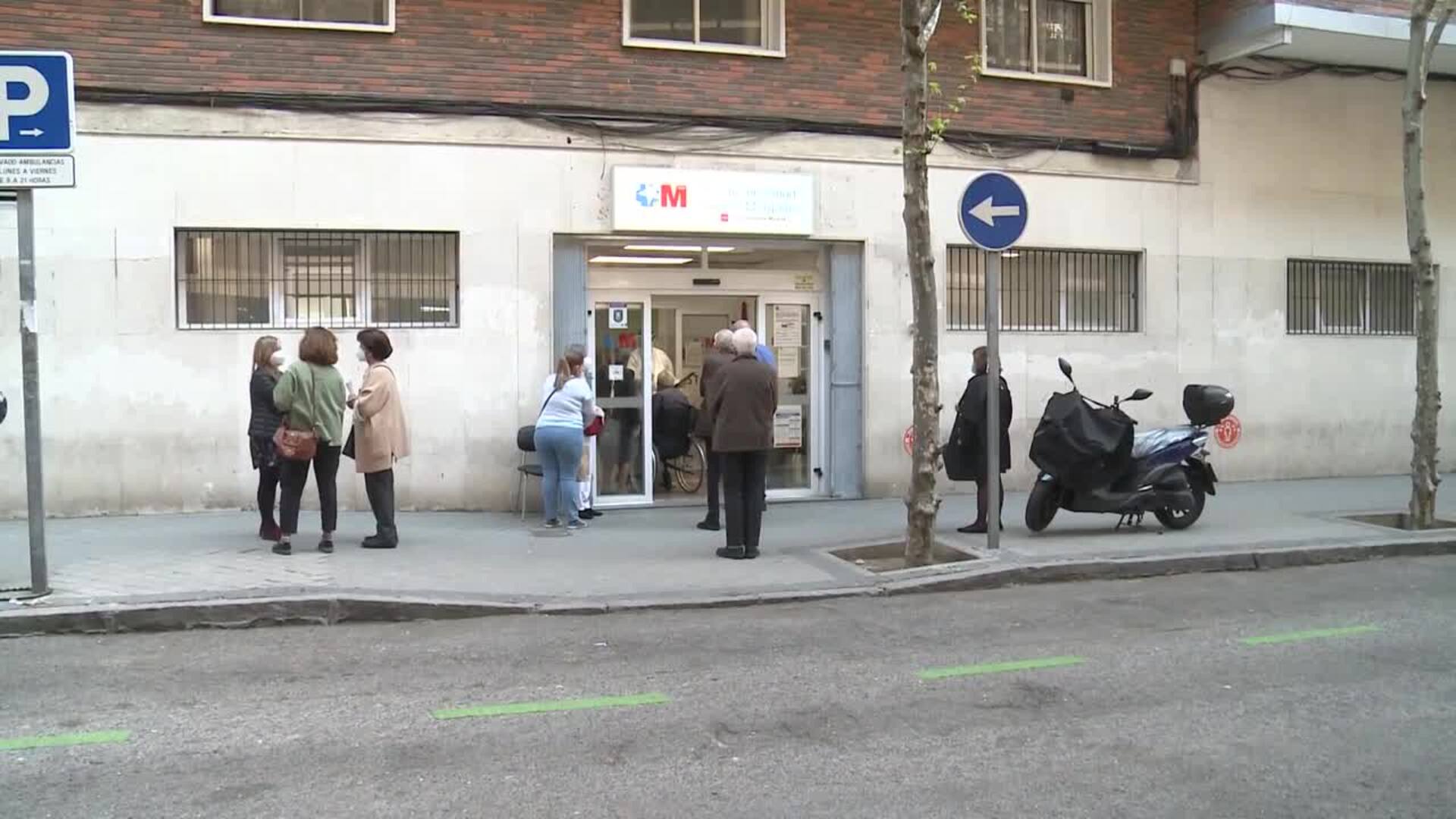 Arrasan en Internet tras ser pillados practicando sexo en un parking