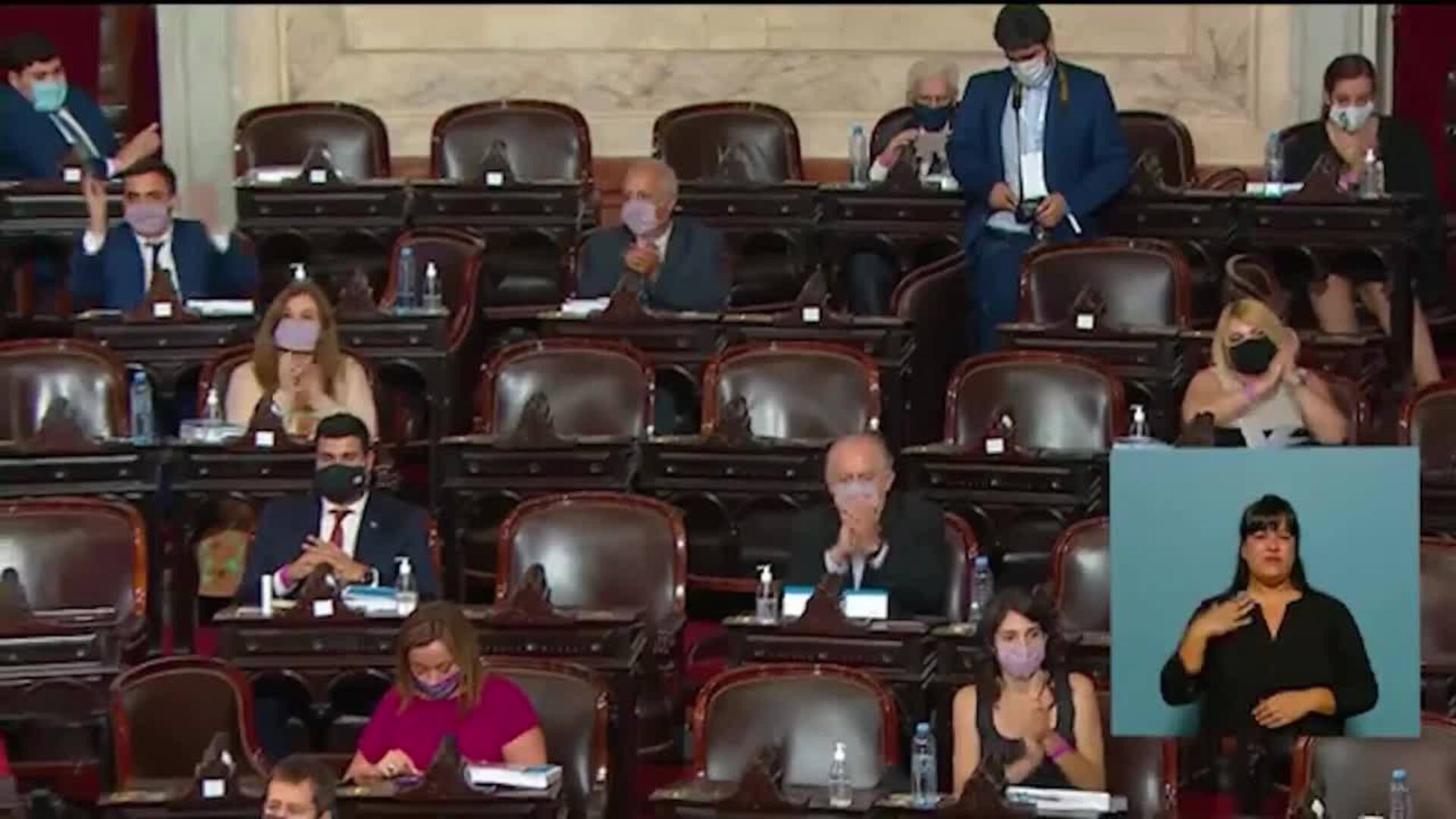 Presidente de Argentina se querellará contra Gobierno anterior por préstamo del FMI