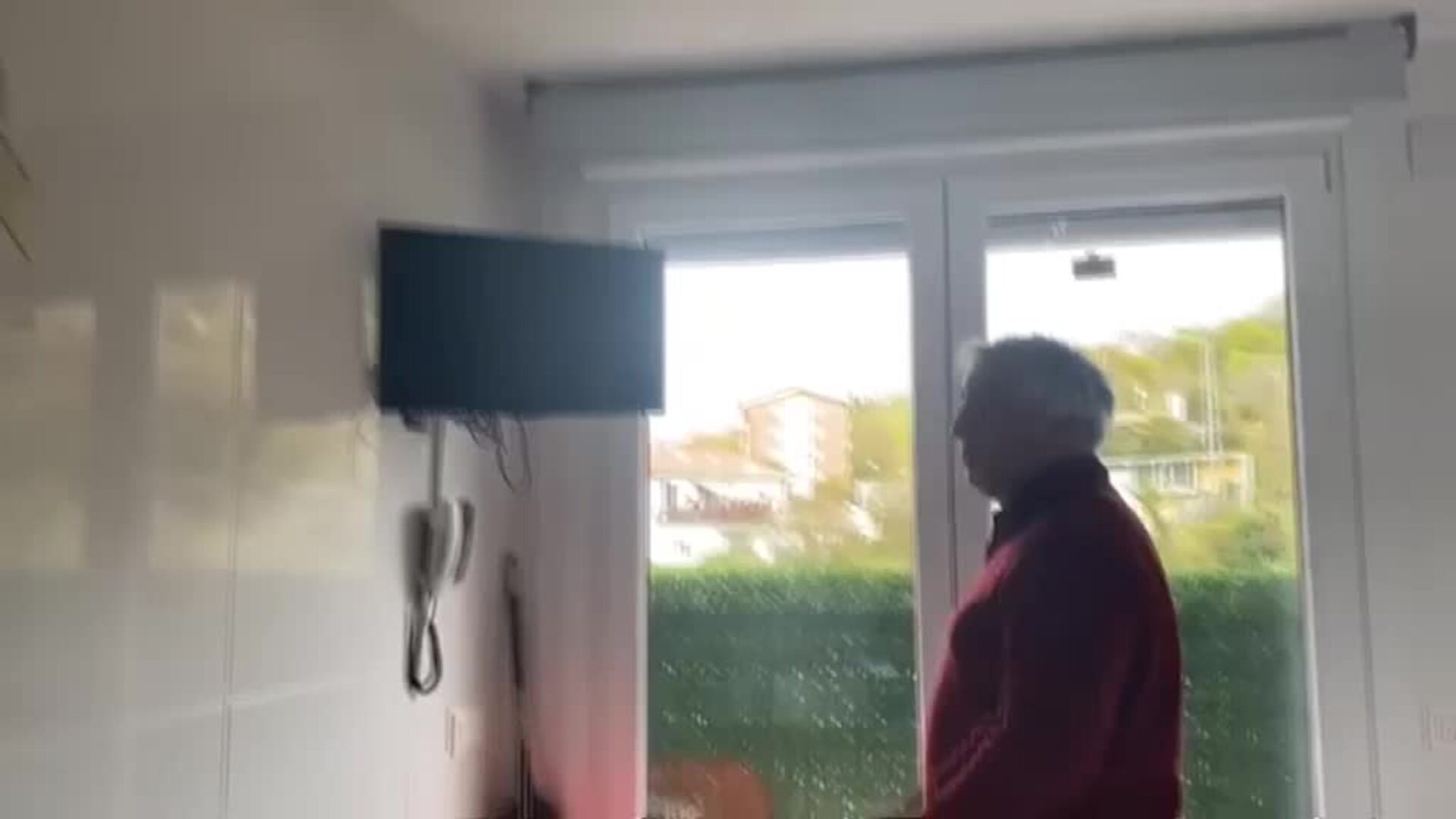 Las dos caras de los cuidadores en residencias: contagio y confinamiento con los mayores